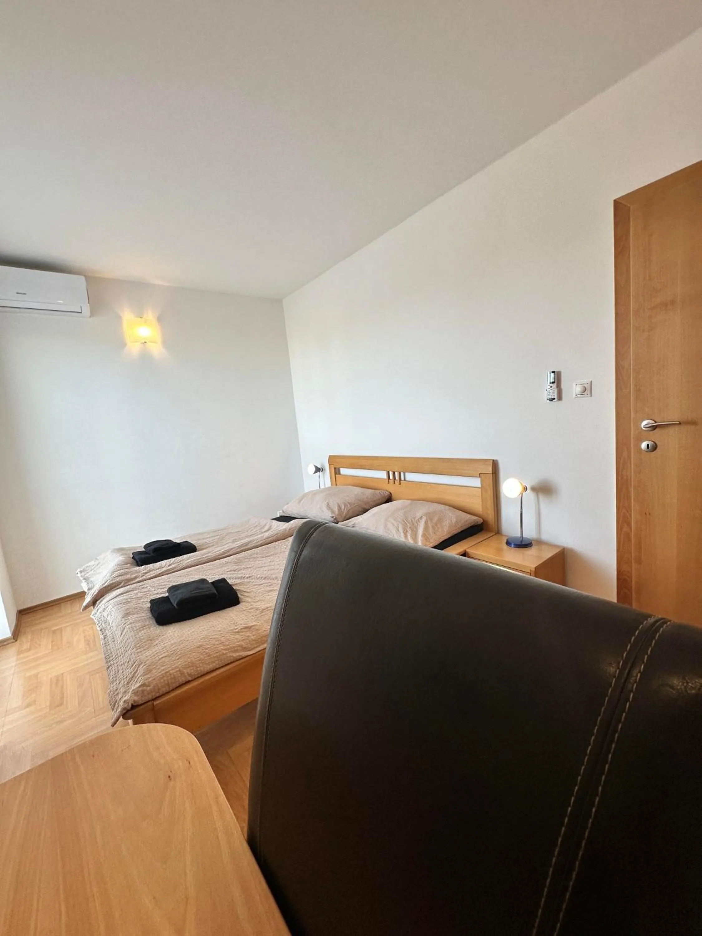 Bedroom, Bed in Hotel Muza