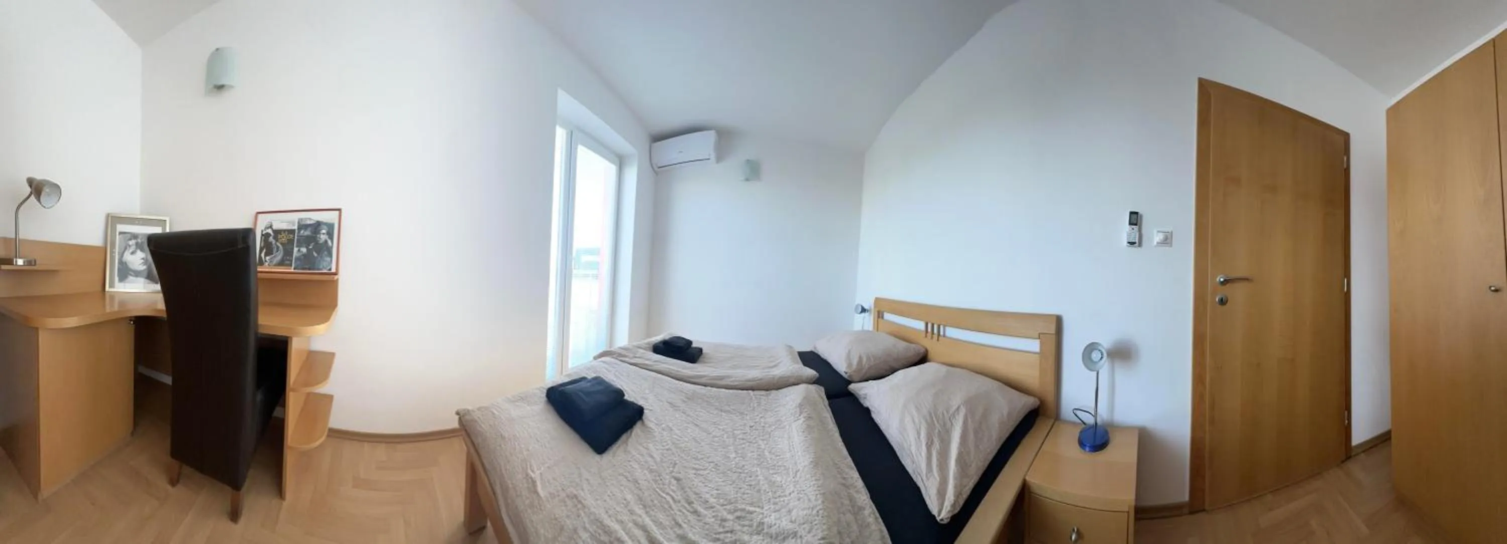 Bedroom, Bed in Hotel Muza