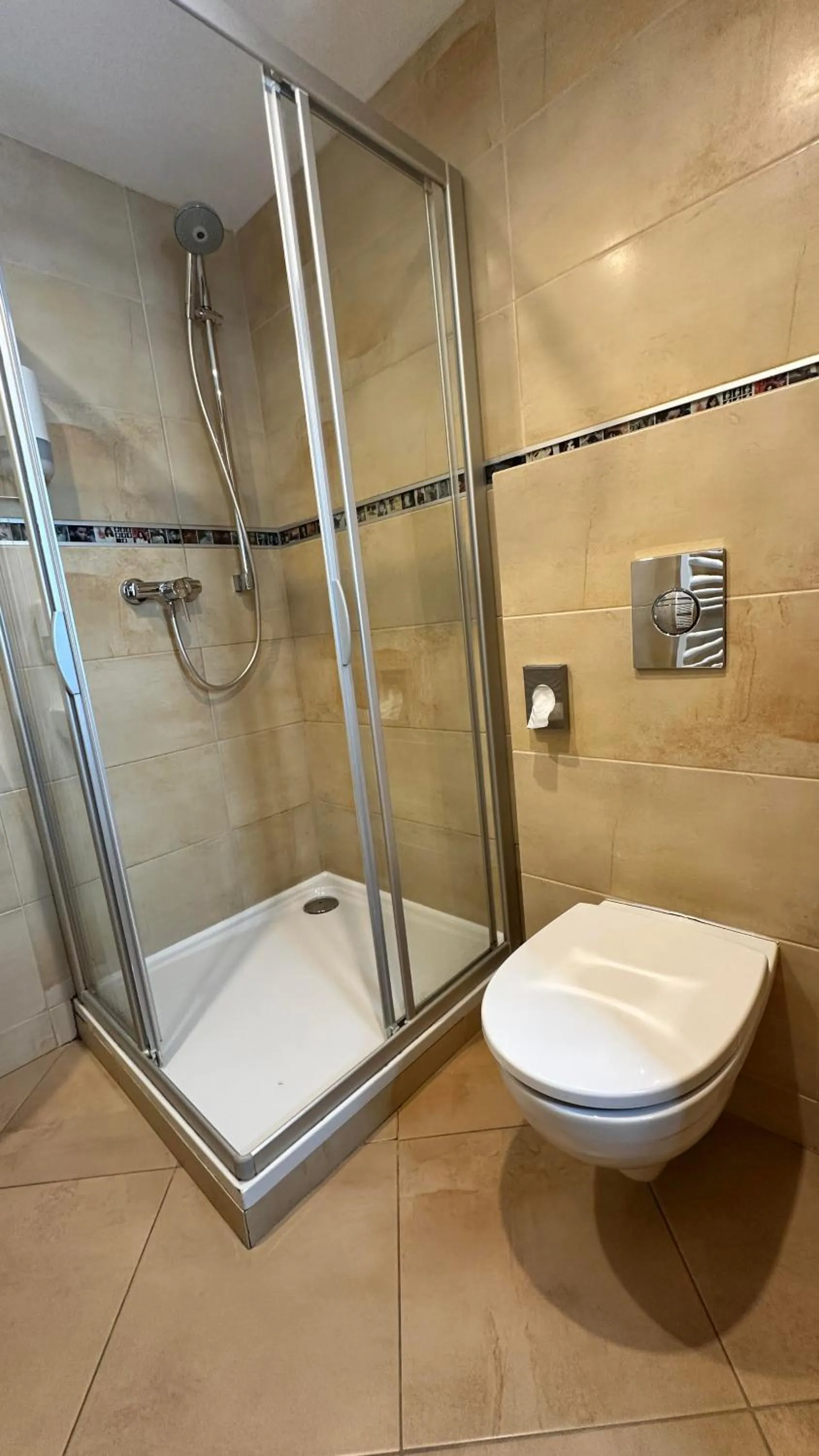 Bathroom in Hotel Muza