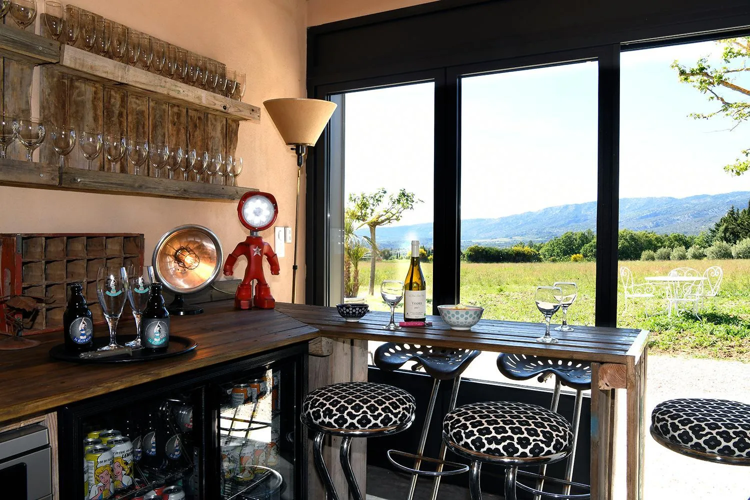 Communal lounge/ TV room in Mas des Olives