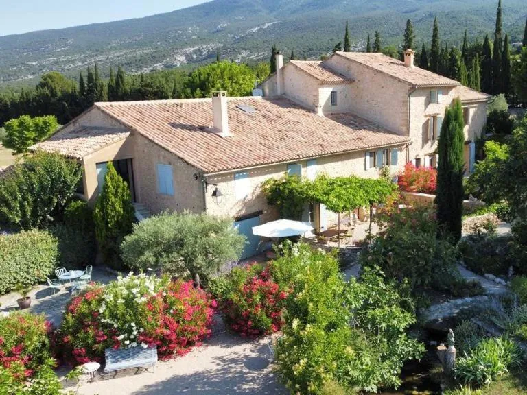 Property building in Mas des Olives