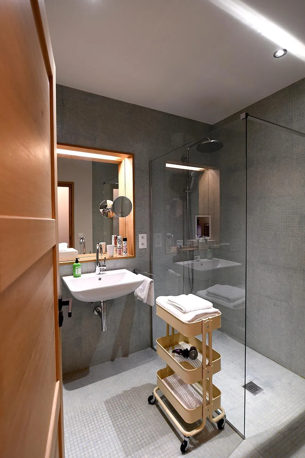 Shower in Mas des Olives