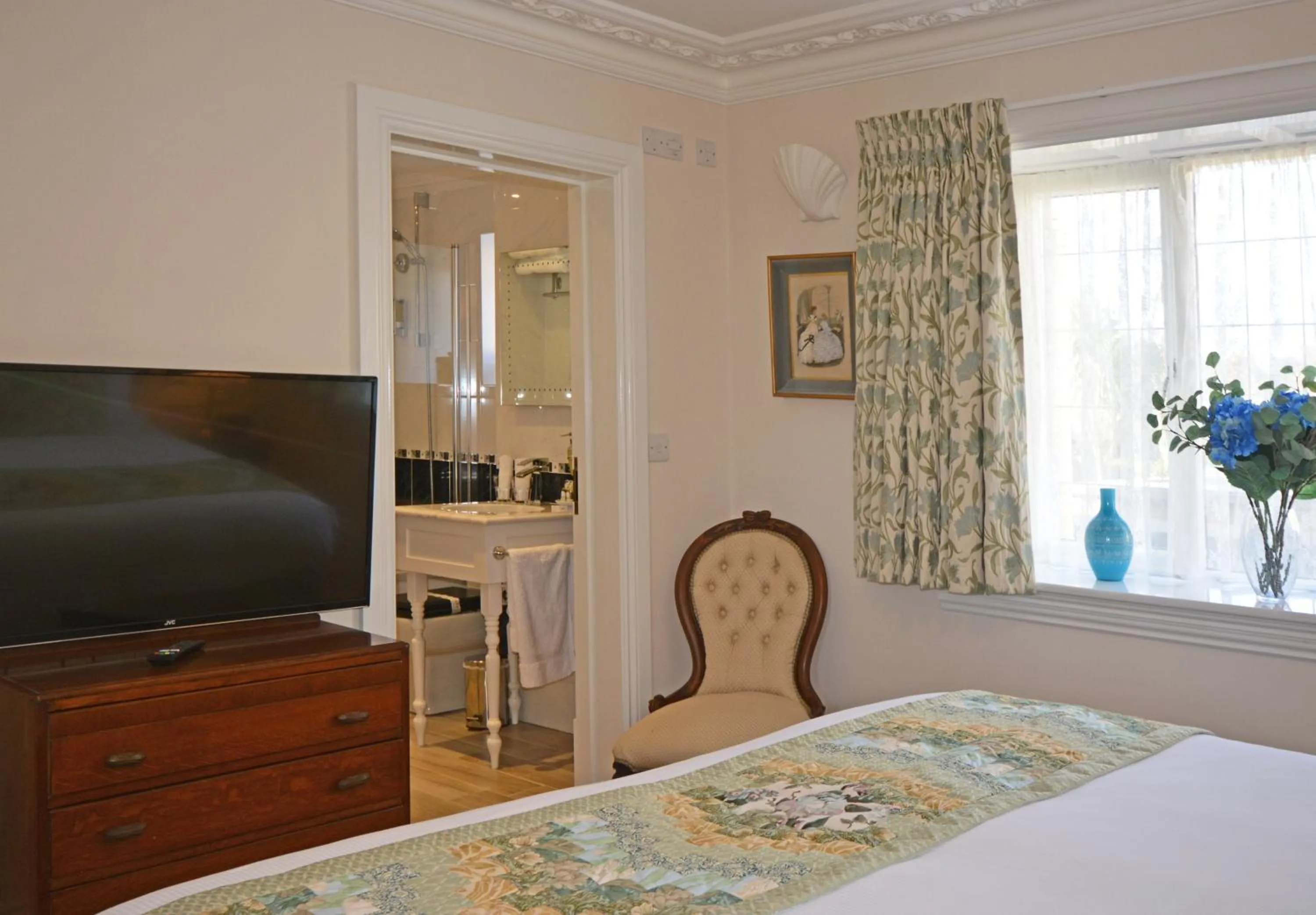 Bed in Haven Hall Hotel