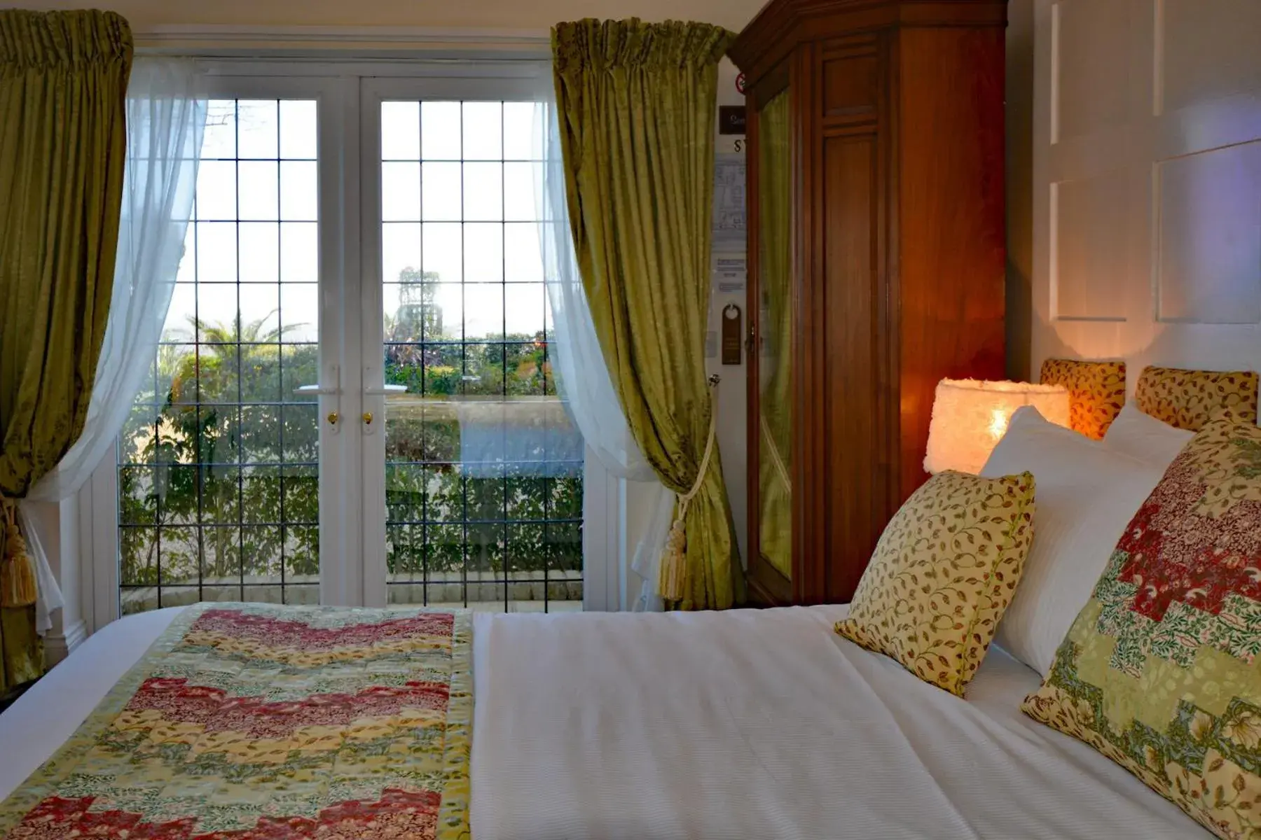 Seashells Room in Haven Hall Hotel Seashells Room in Haven Hall Hotel