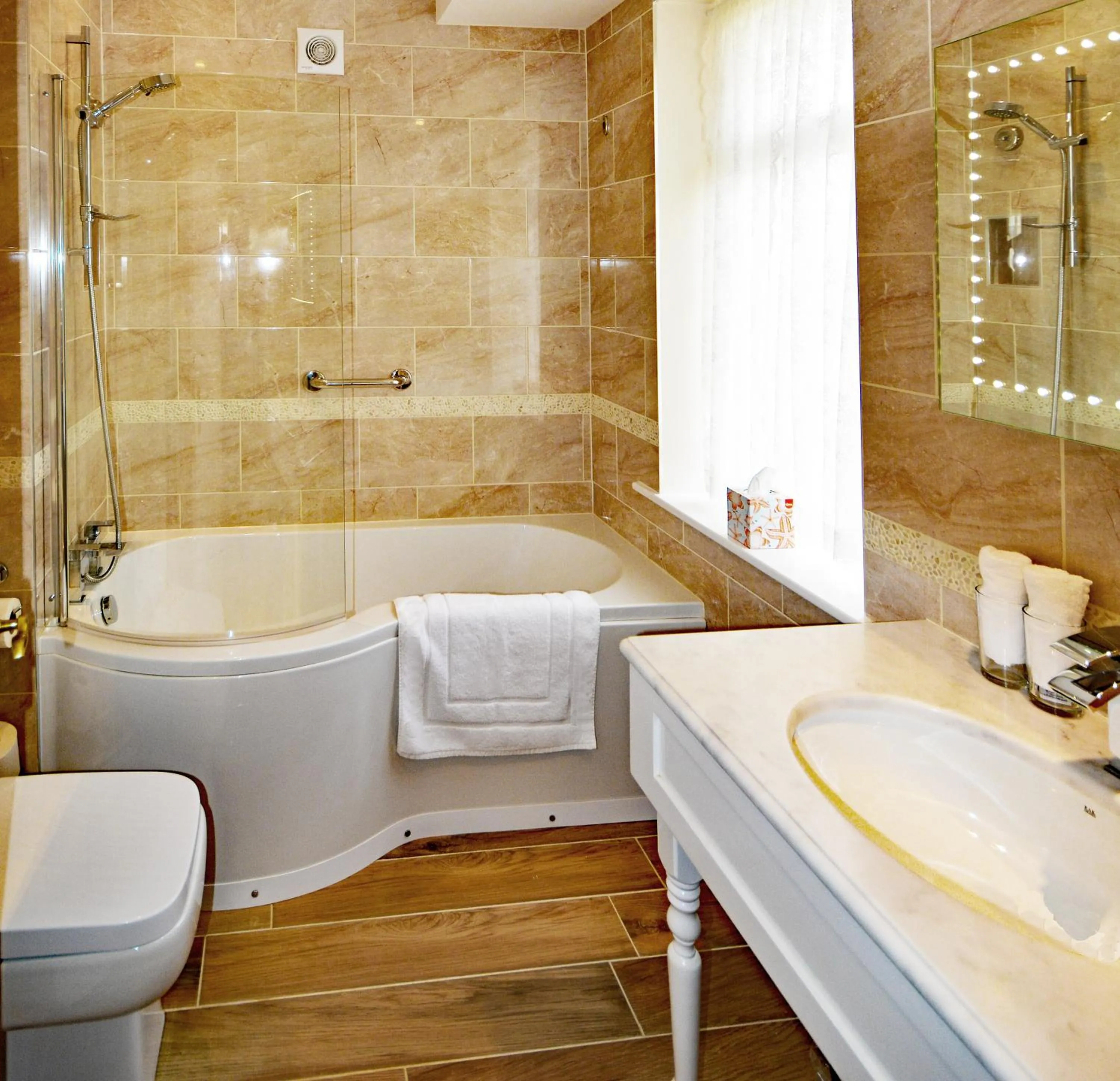 Bathroom in Haven Hall Hotel