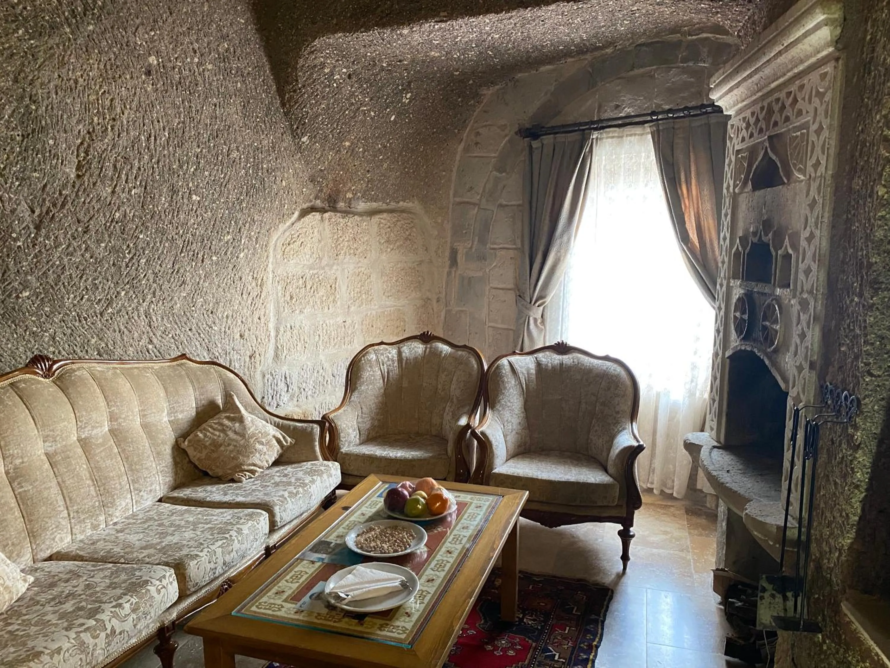 Living room in Cappadocia Empire Cave Hotel