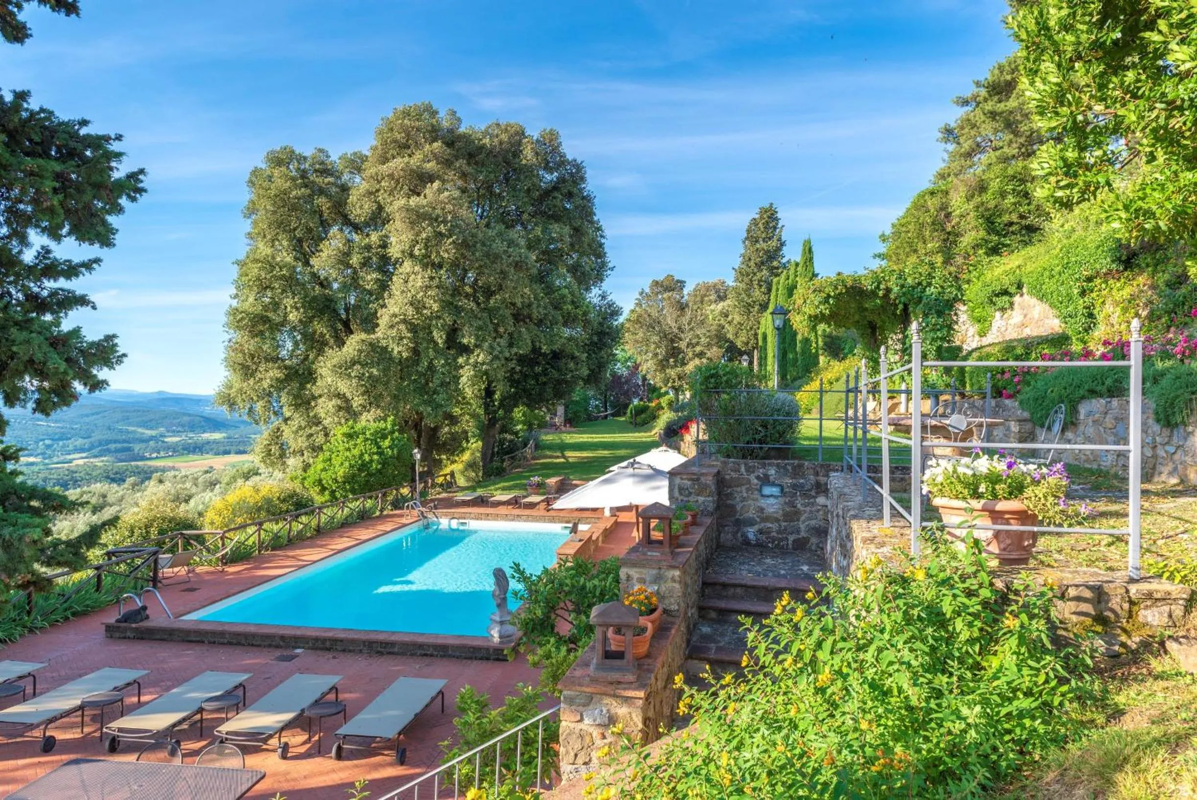 Garden in Castelletto di Montebenichi