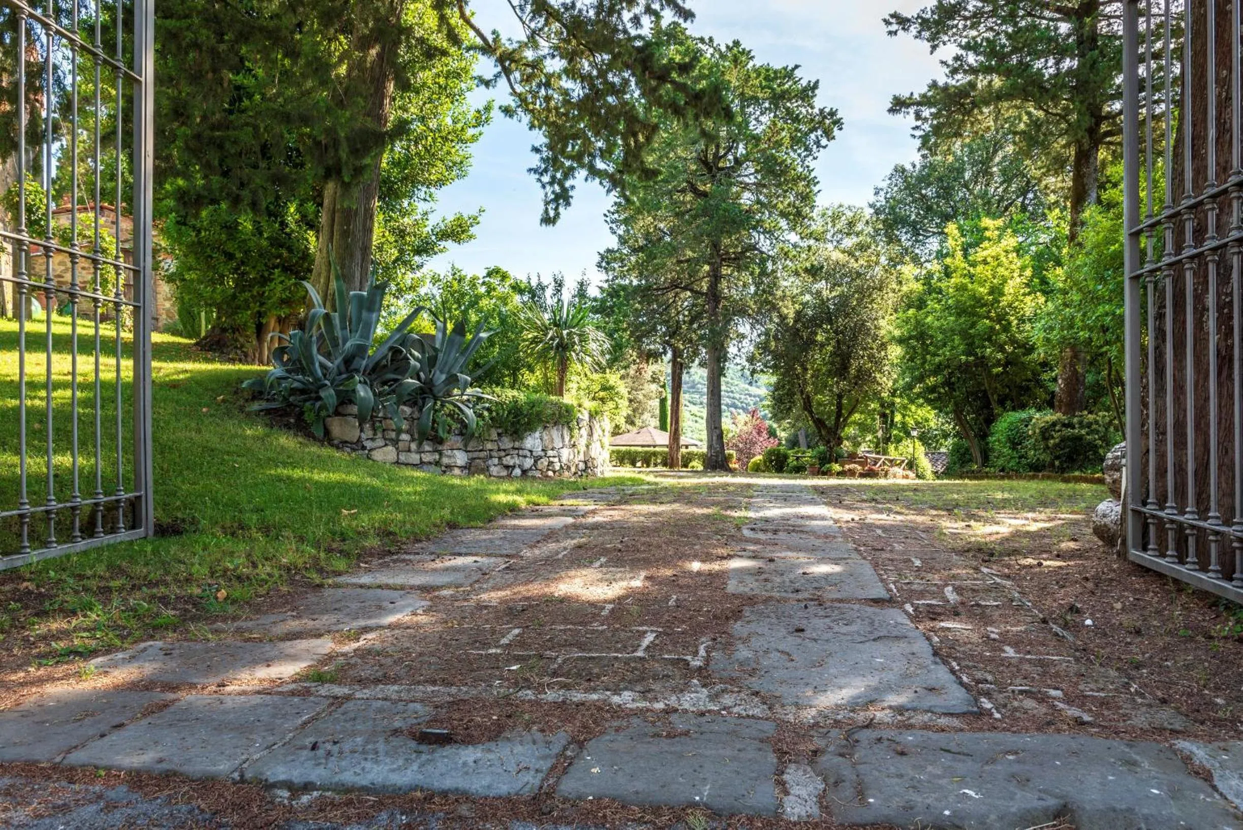 Garden in Castelletto di Montebenichi