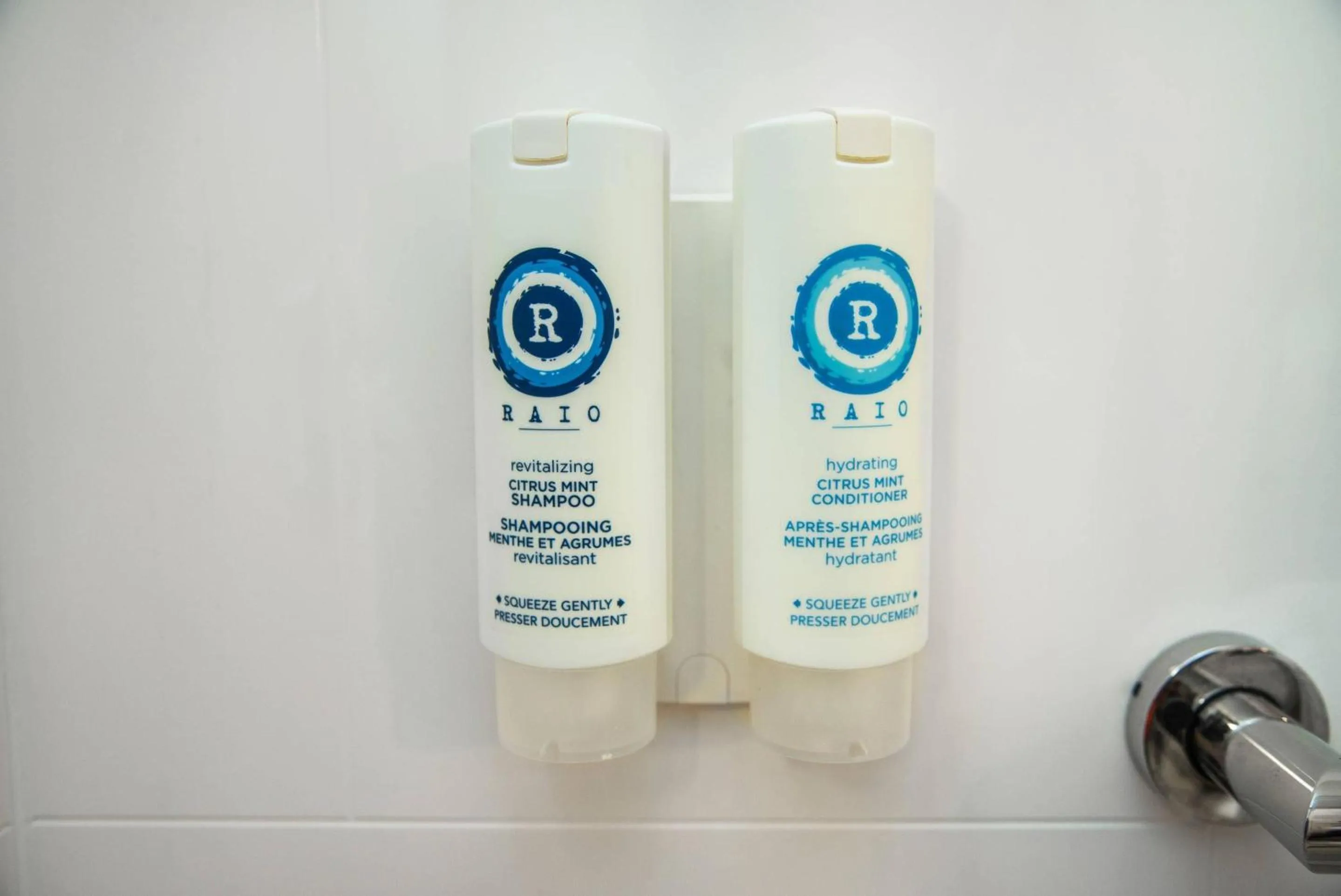 Bedroom in Comfort Inn Hwy 401