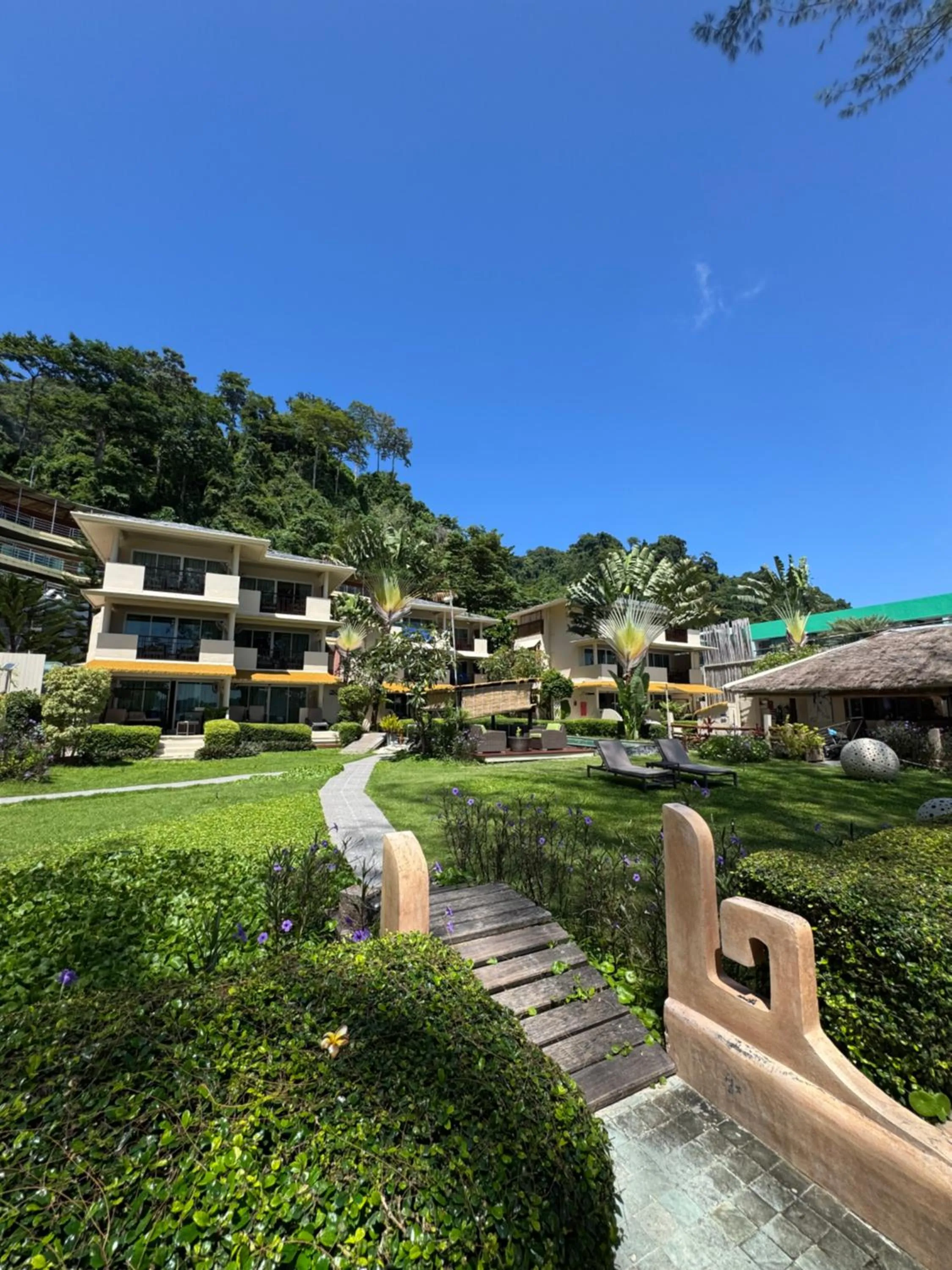 Property building in Mama Beach Residence - Adults Only