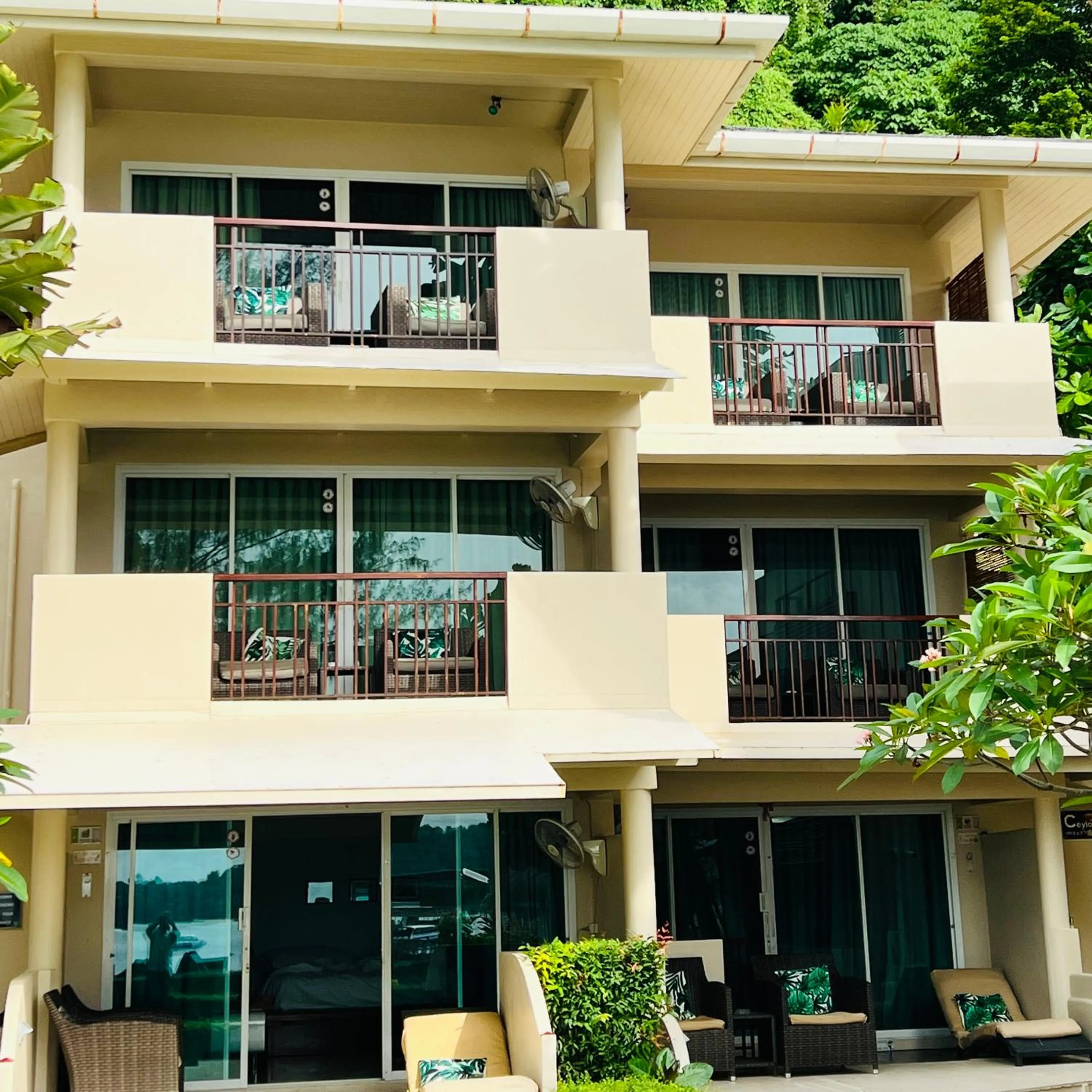 Property building in Mama Beach Residence - Adults Only