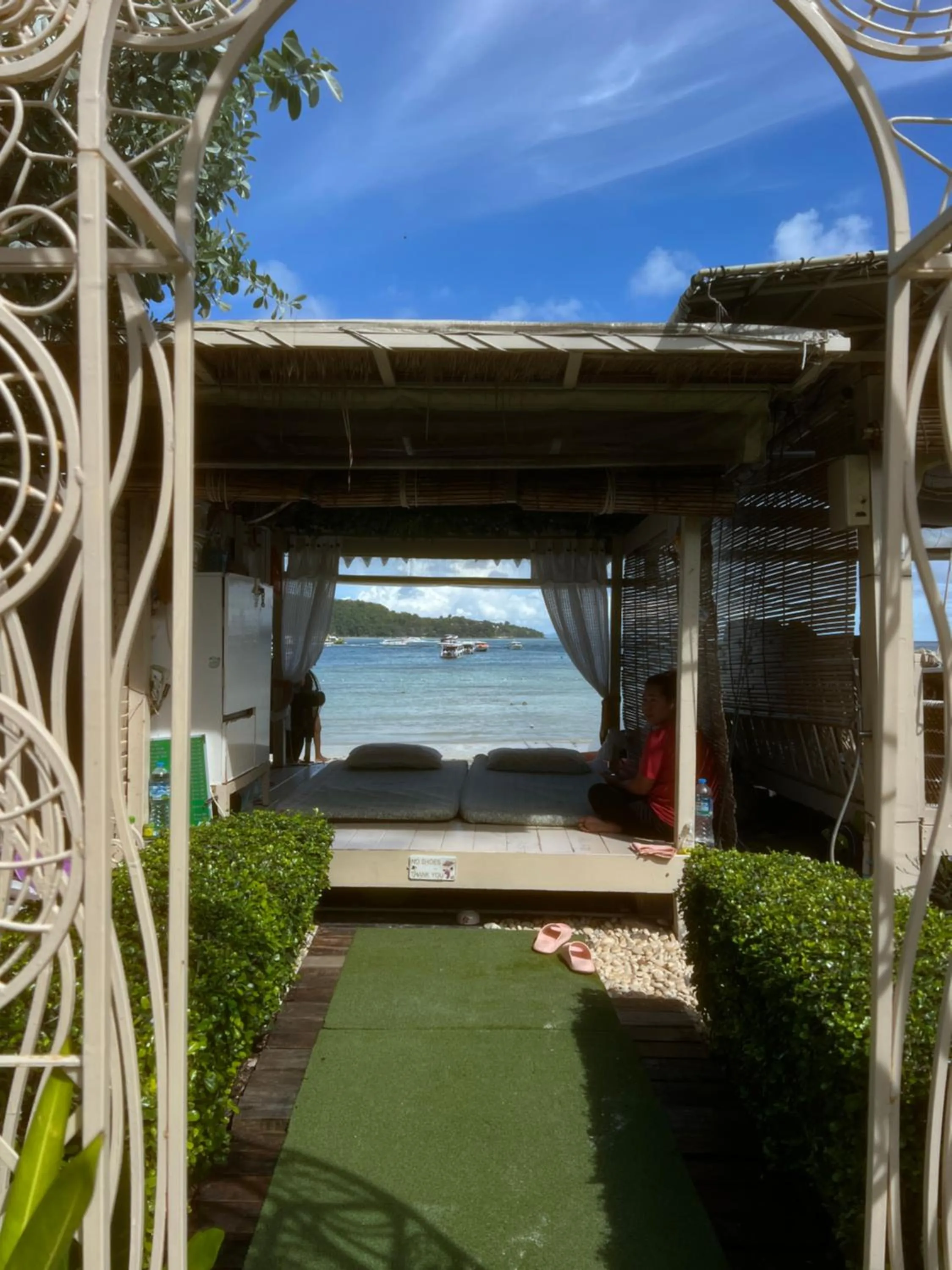 Massage in Mama Beach Residence - Adults Only