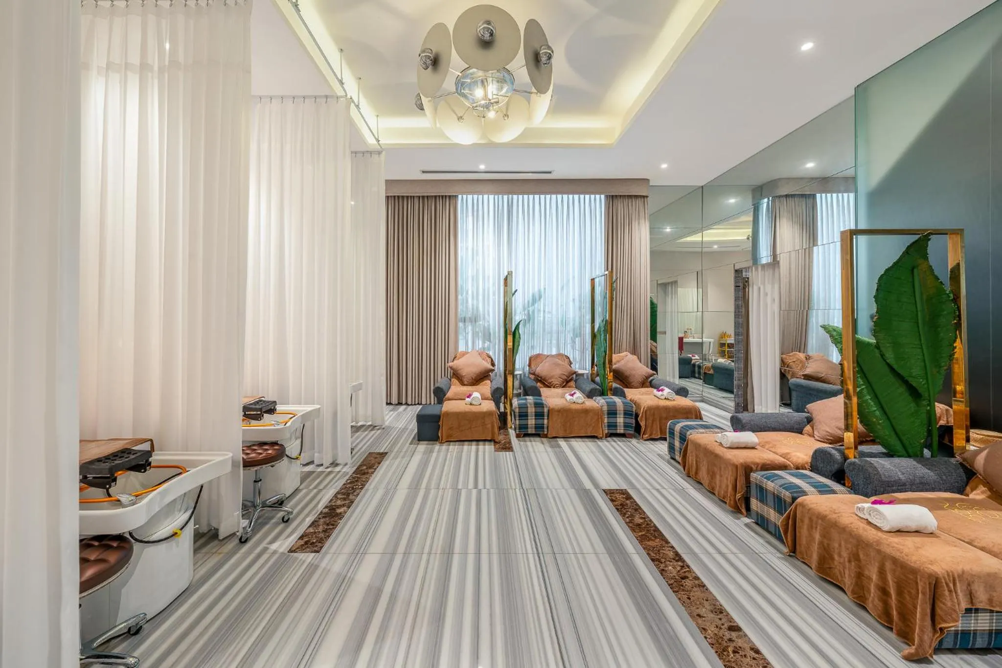 Spa and wellness centre/facilities in A&EM Saigon Hotel