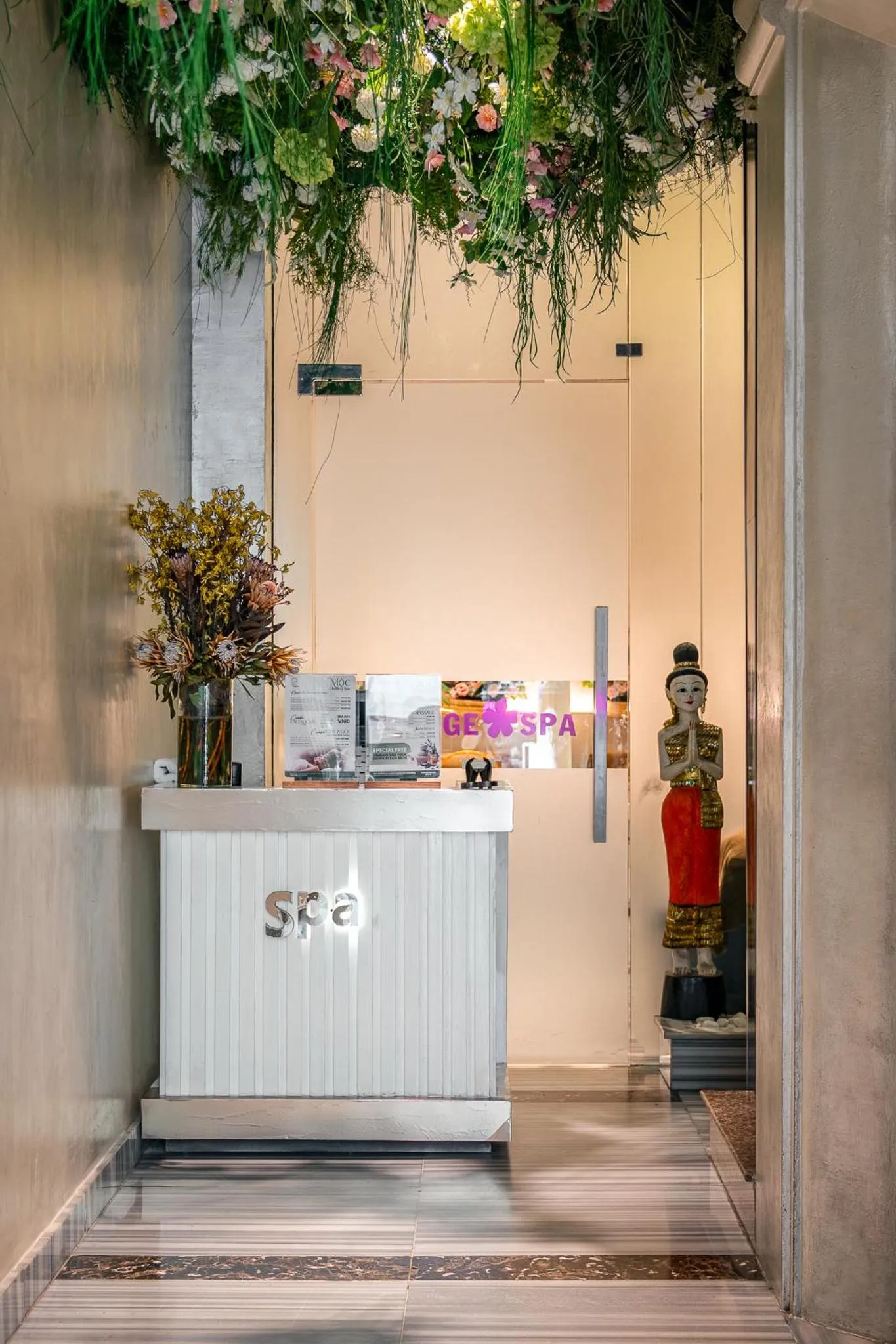 Spa and wellness centre/facilities in A&EM Saigon Hotel