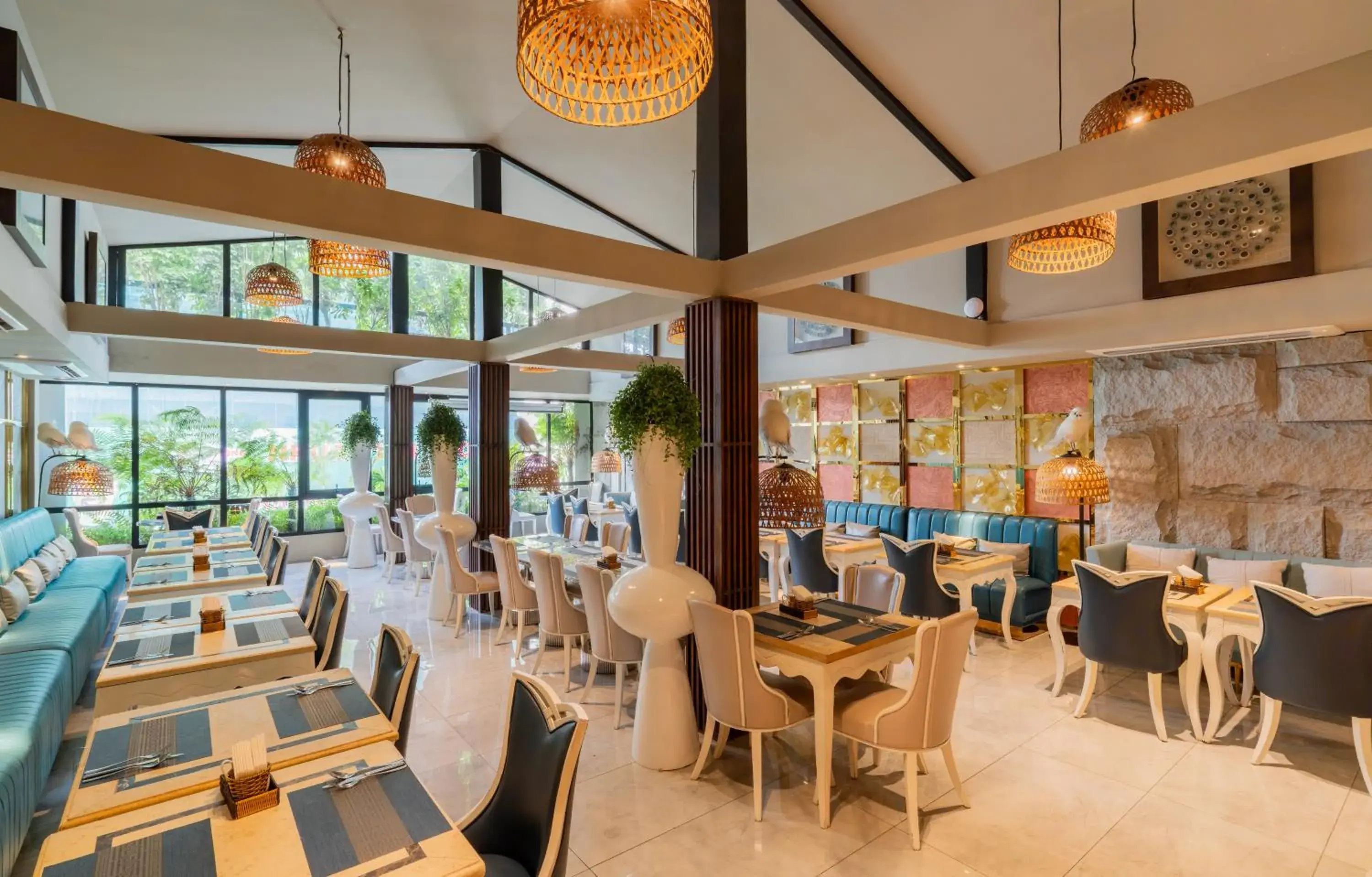 Restaurant/places to eat in A&EM Saigon Hotel Restaurant/places to eat in A&EM Saigon Hotel