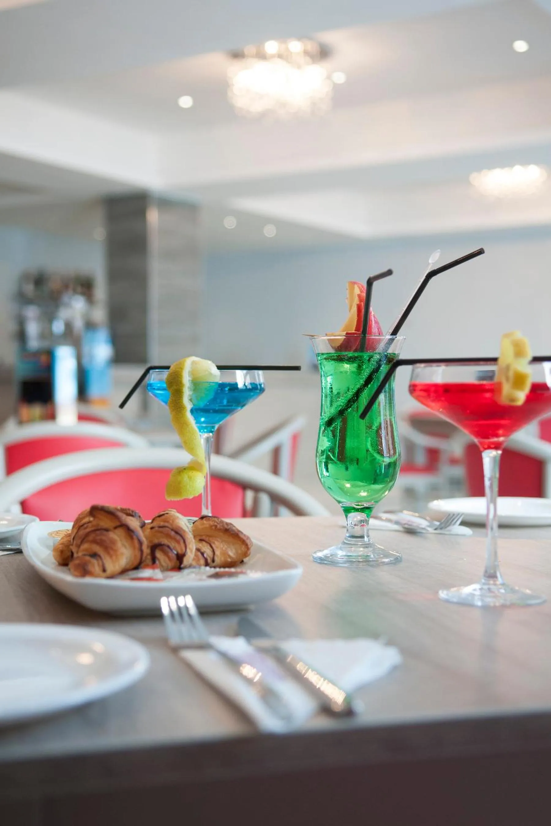 Restaurant/places to eat in EUROCLUB Hotel