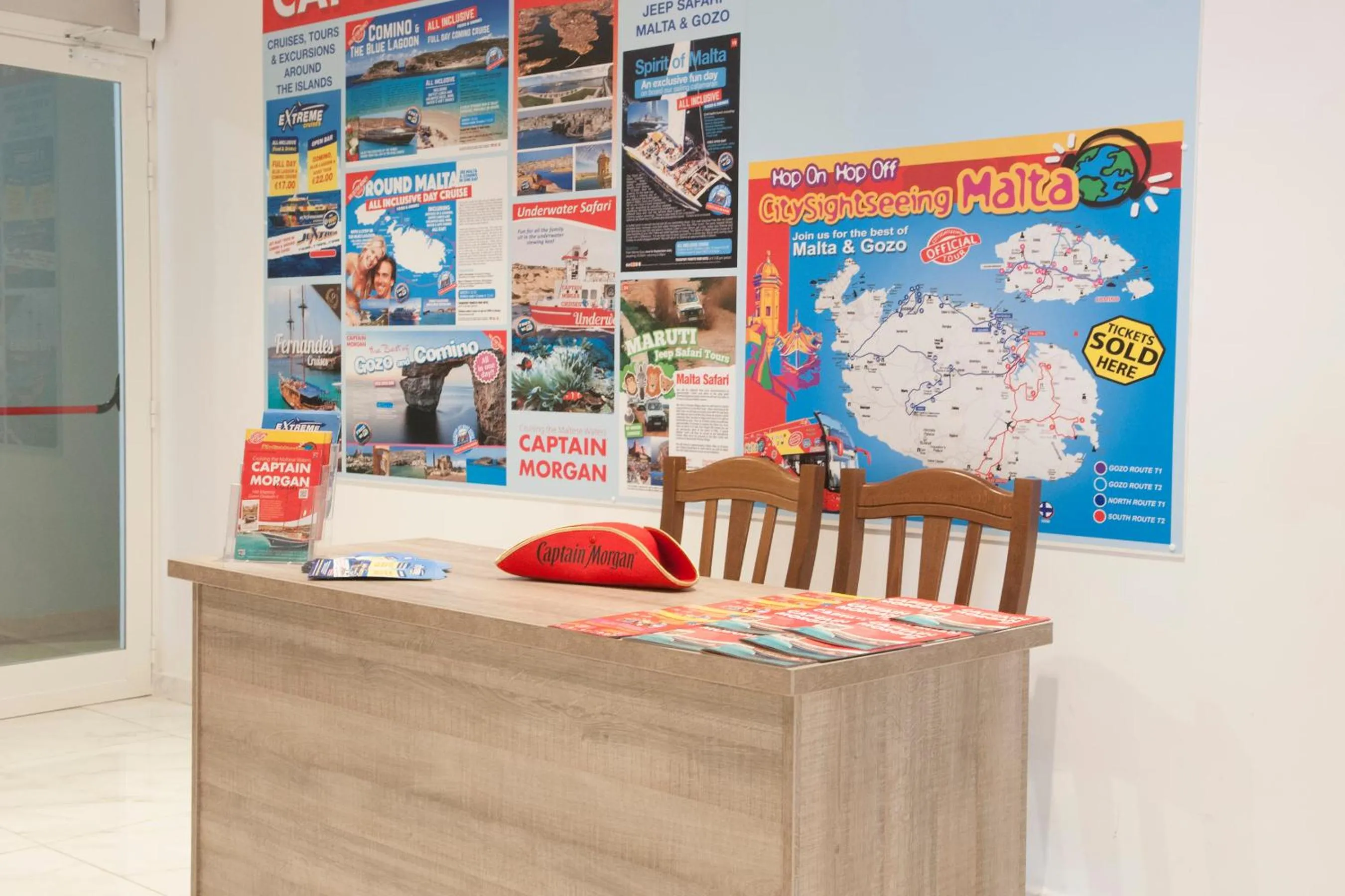 concierge in EUROCLUB Hotel