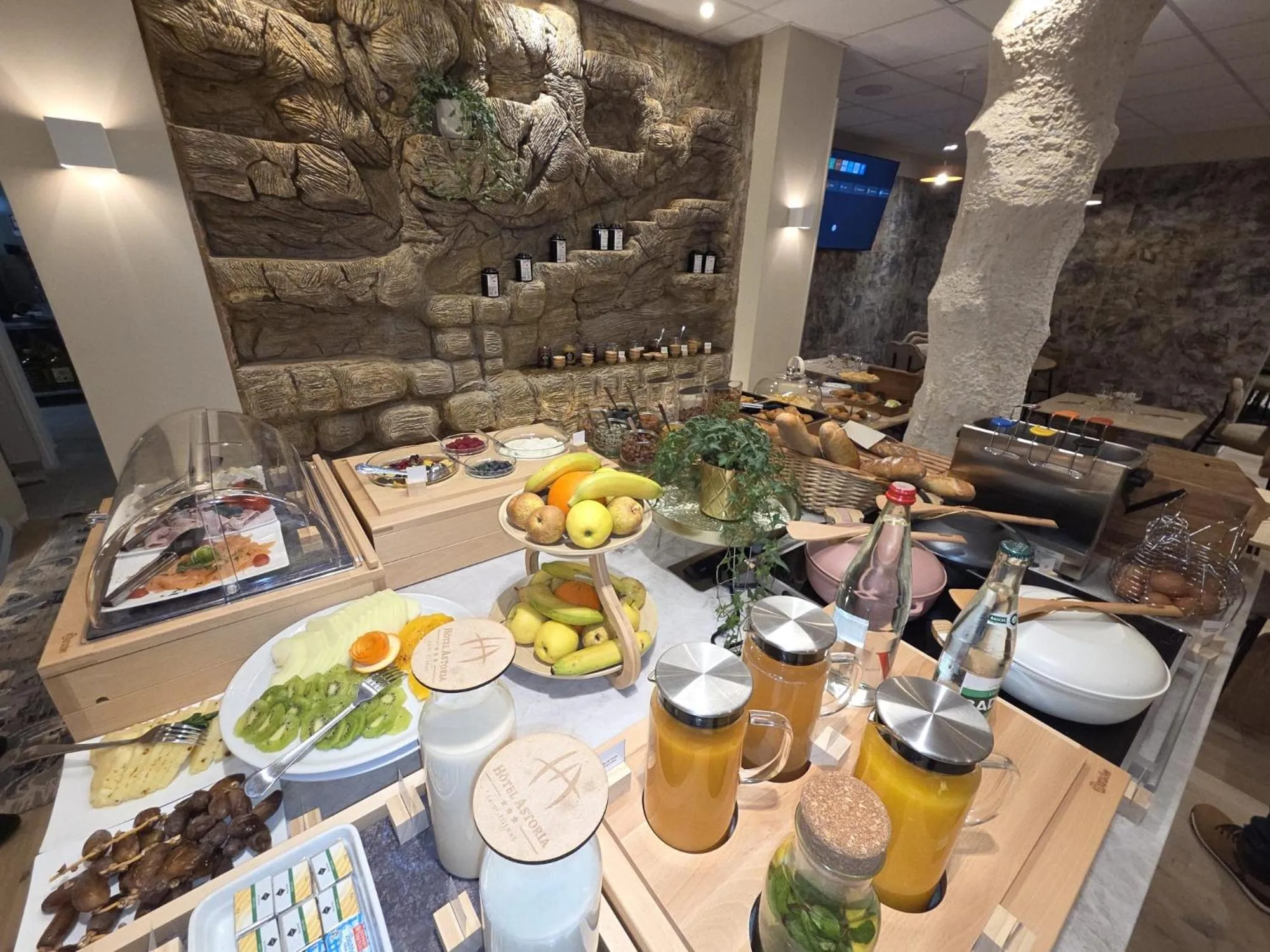 Hotel ASTORIA- Saint Etienne-Centre des Congrès-