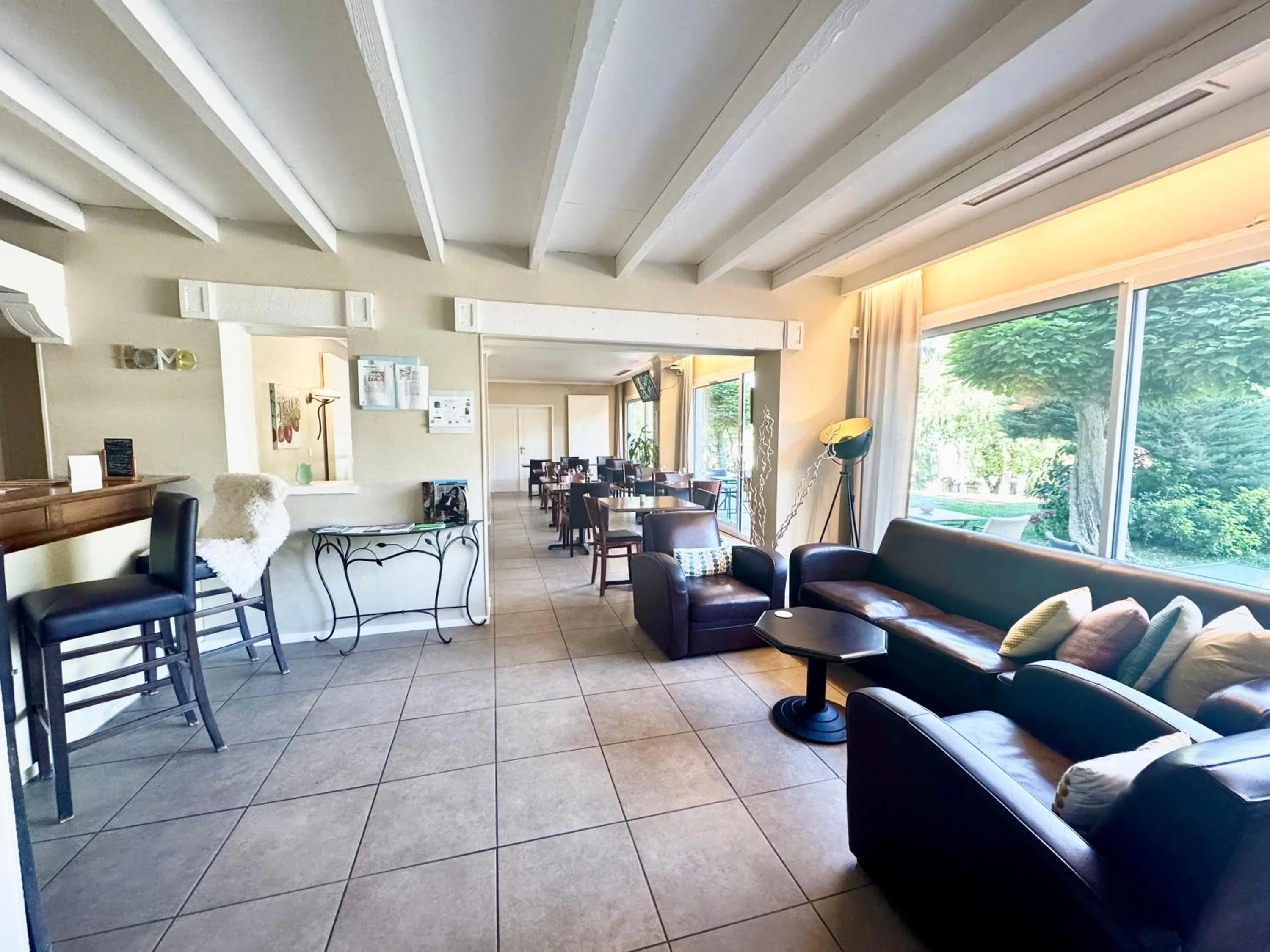 Hotel ASTORIA- Saint Etienne-Centre des Congrès-