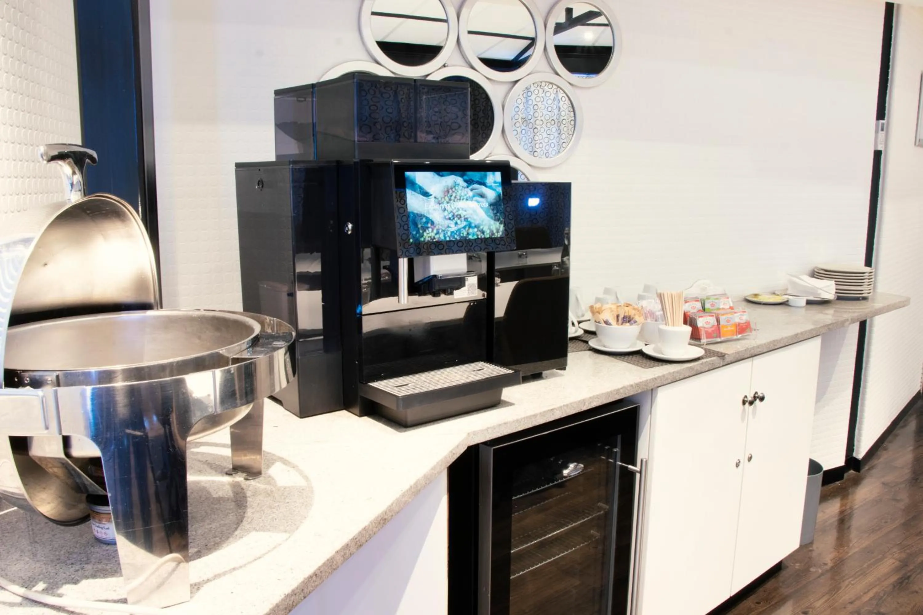 The Parktonian All Suite Hotel