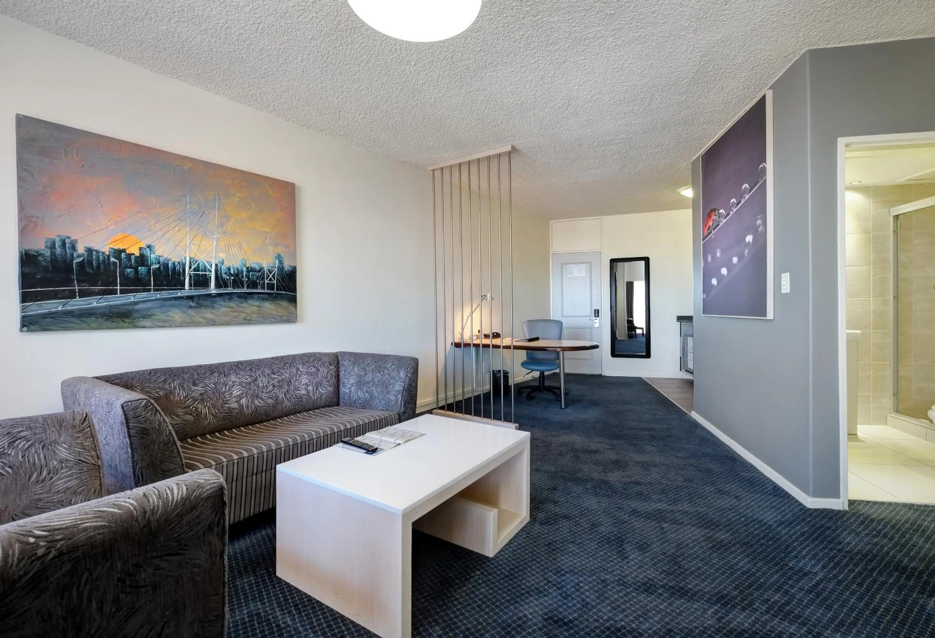 Photo of the whole room in The Parktonian All Suite Hotel