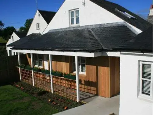 Property building in Hillhead Farm Lets Property building in Hillhead Farm Lets