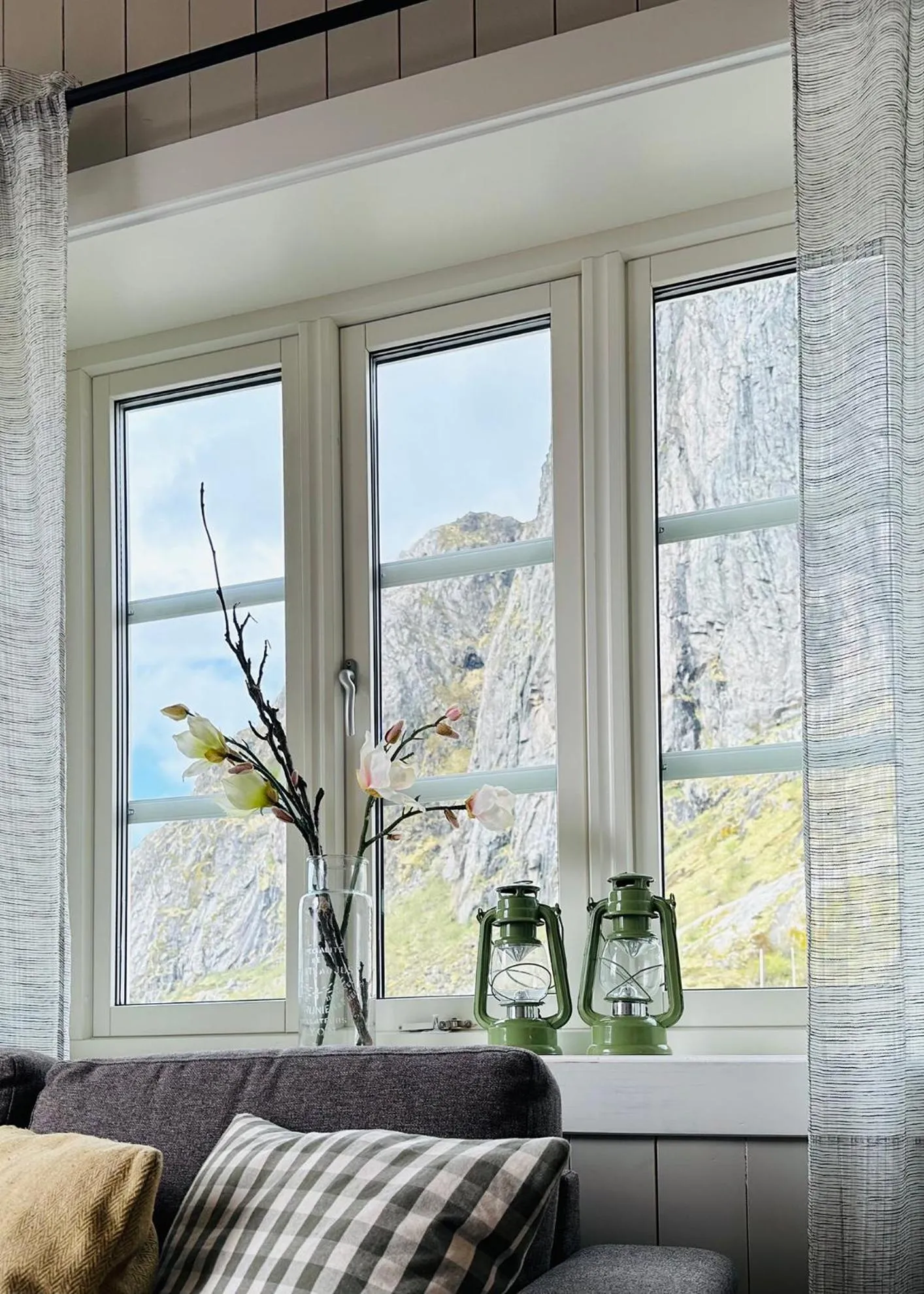Bed in Reinefjorden Sjøhus
