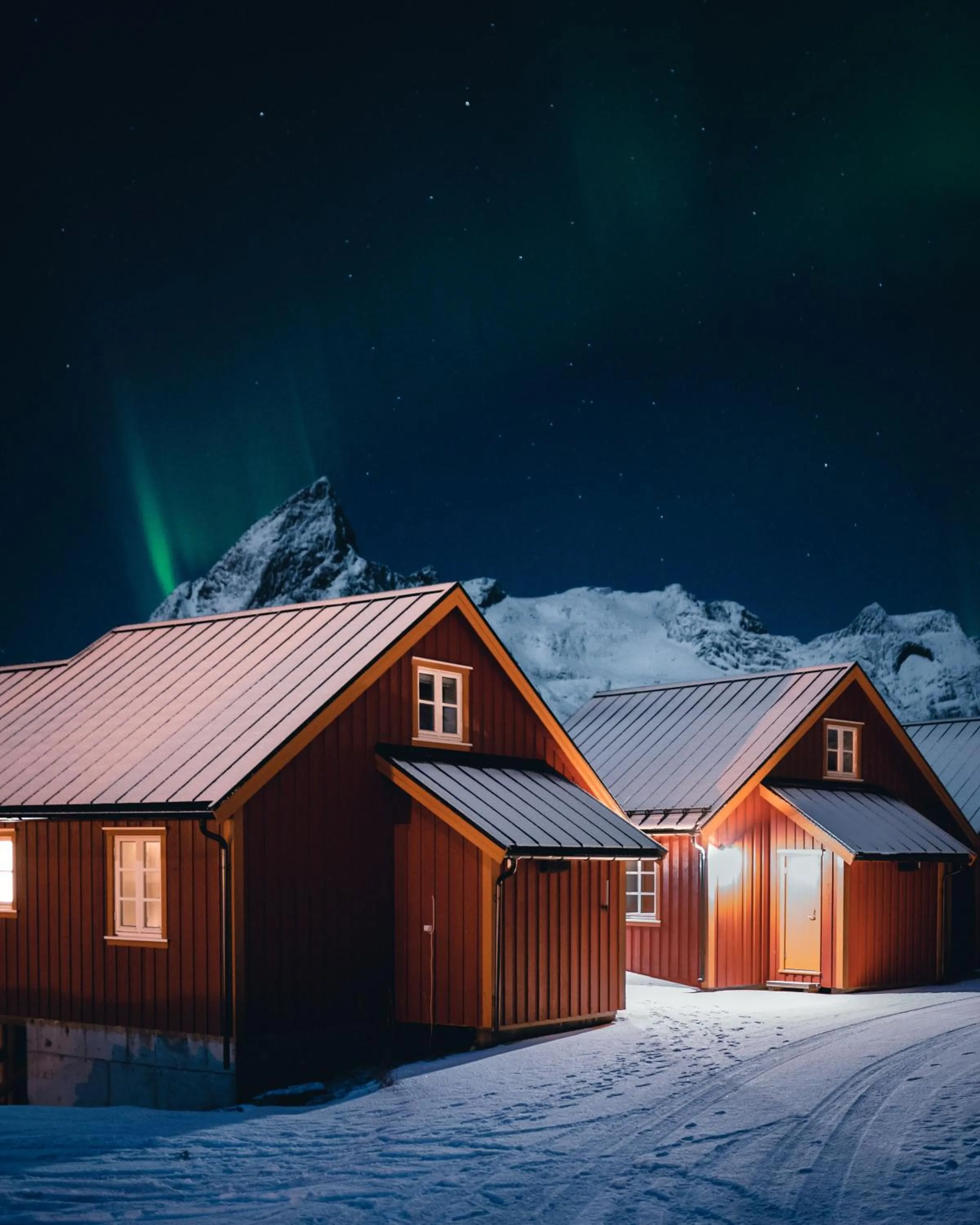 Night in Reinefjorden Sjøhus