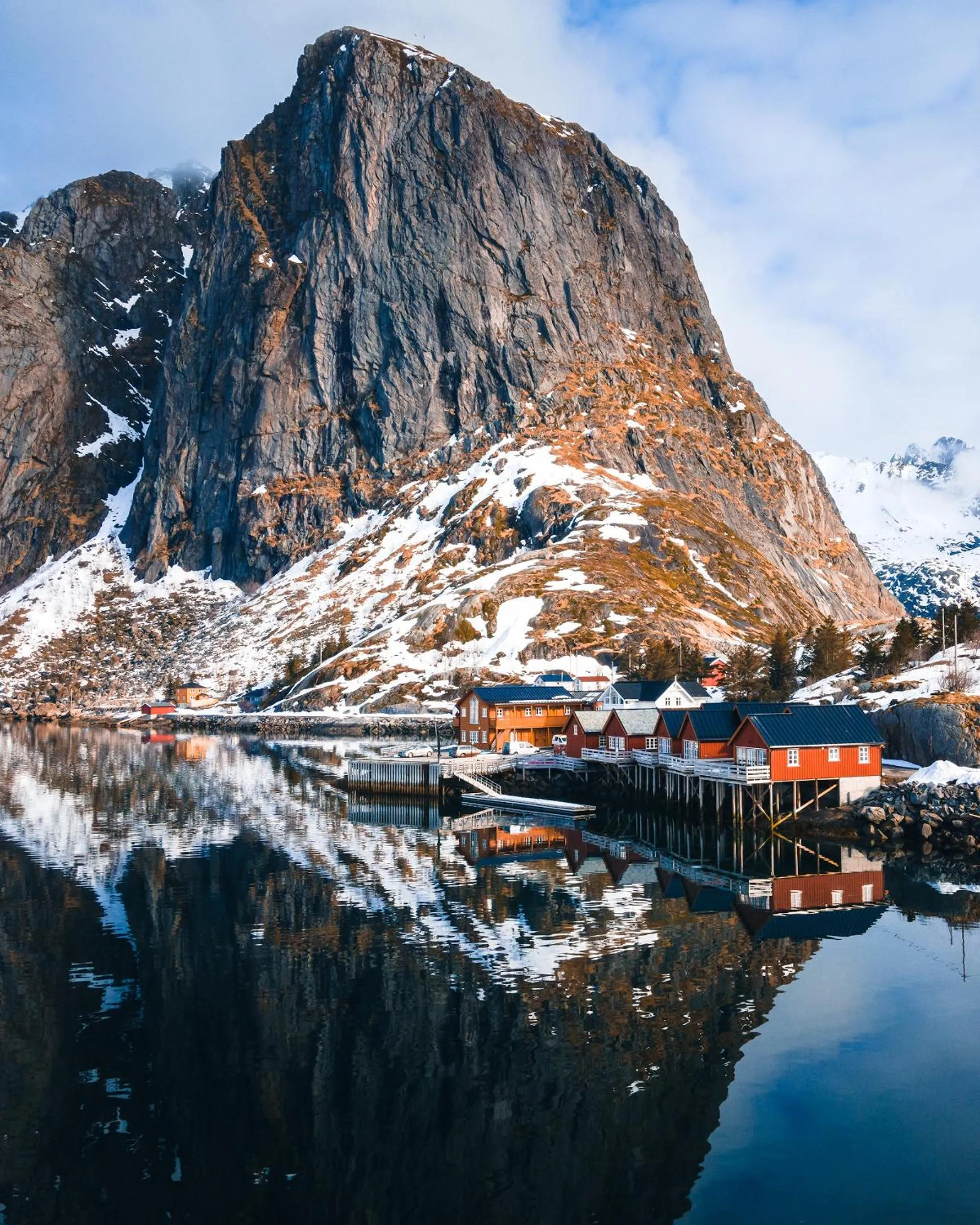 Property building in Reinefjorden Sjøhus