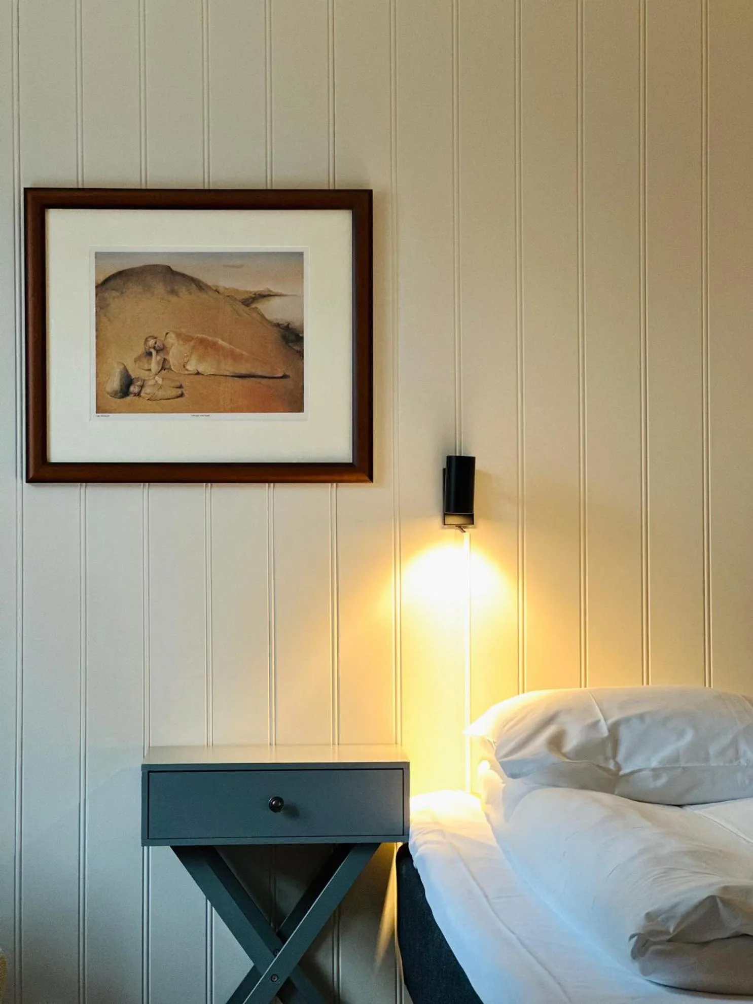 Bed in Reinefjorden Sjøhus