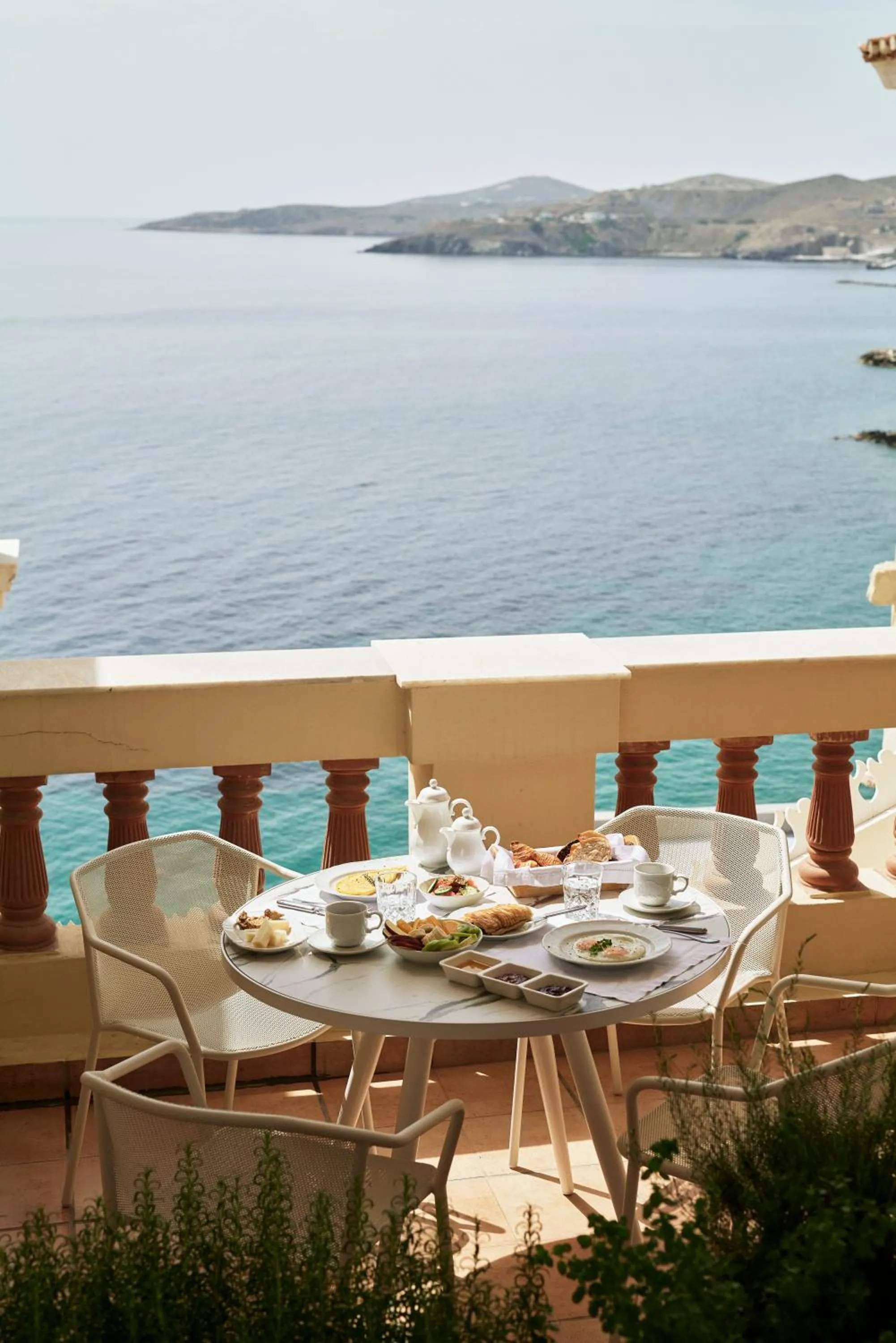 Day in Syrou Melathron