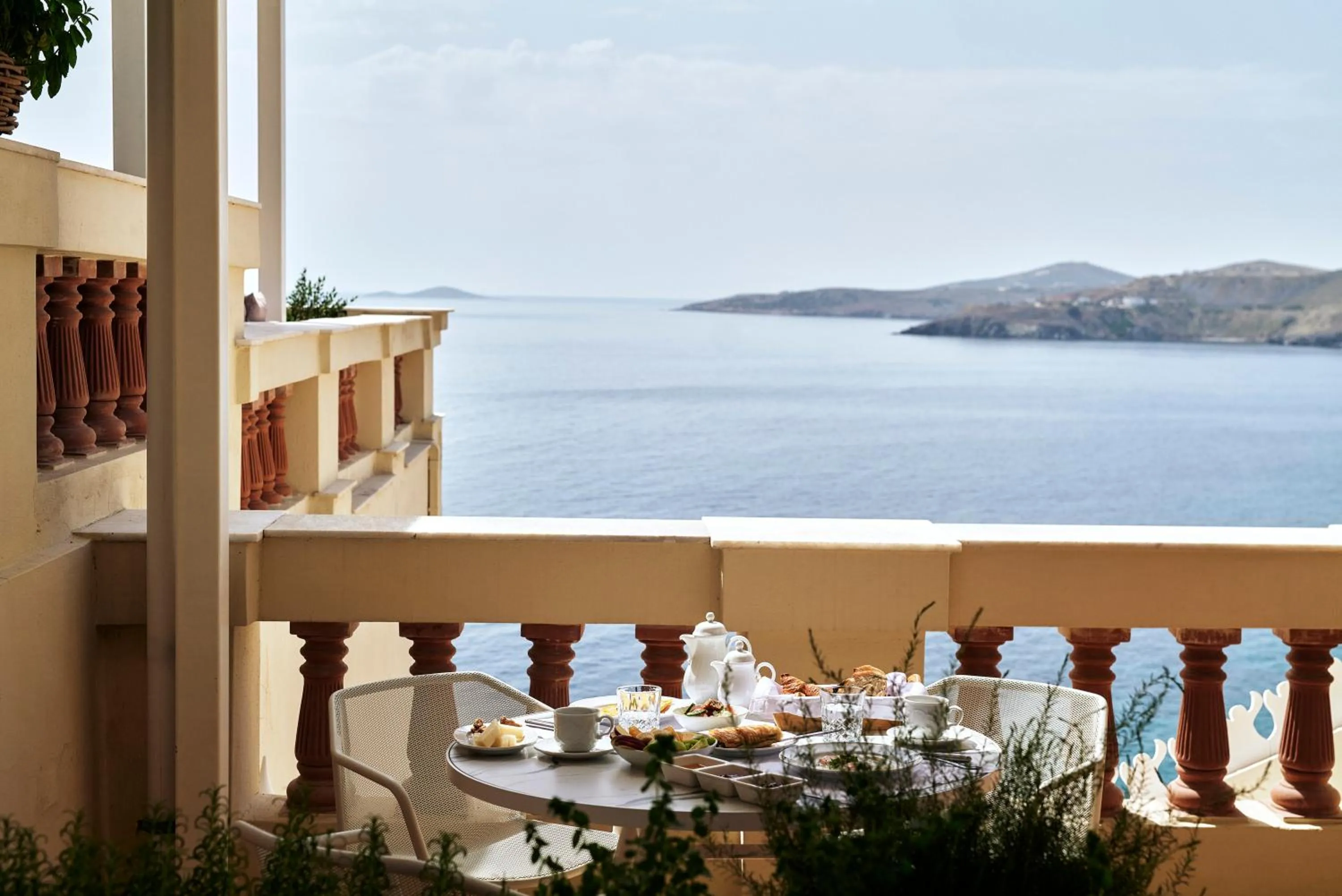 Day in Syrou Melathron