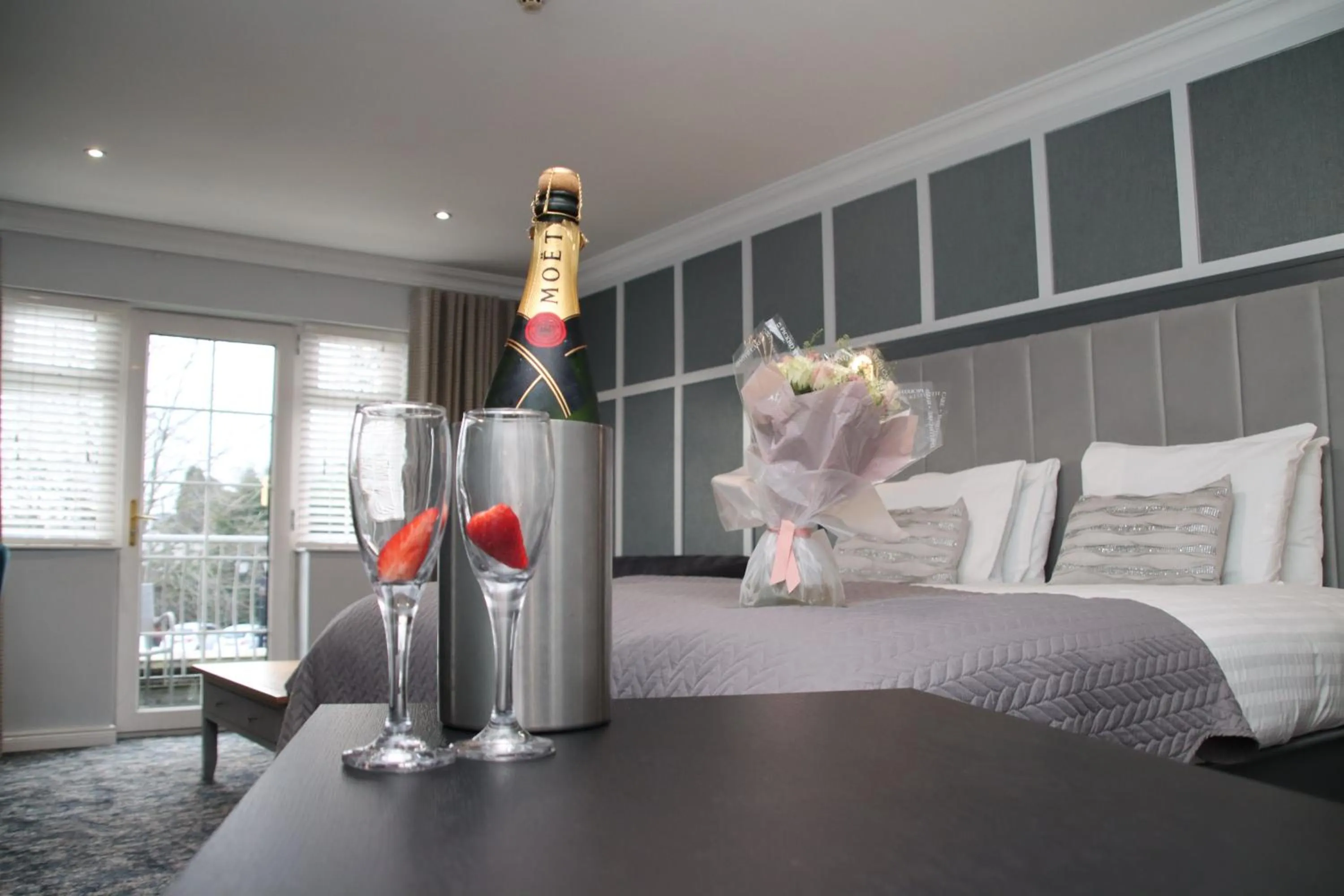 Bed in Beechlawn Hotel