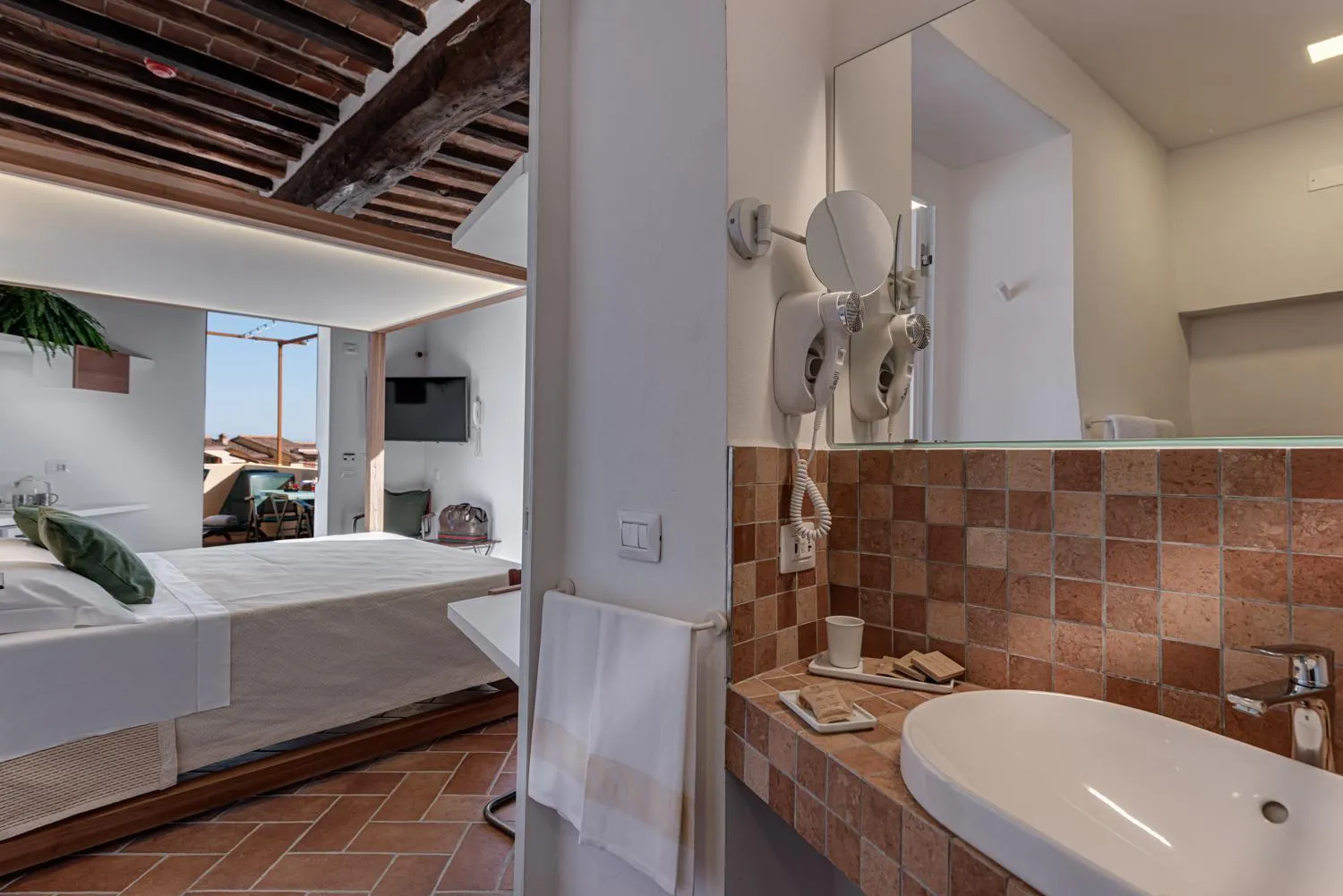 Bathroom, Bed in Bosco Della Spina