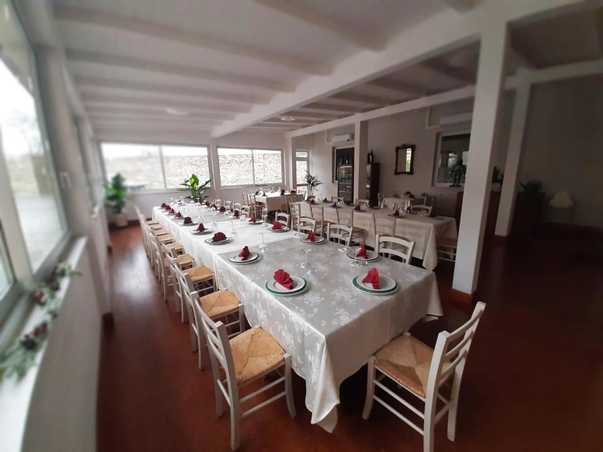 Restaurant/places to eat in Hotel Ala Bianca