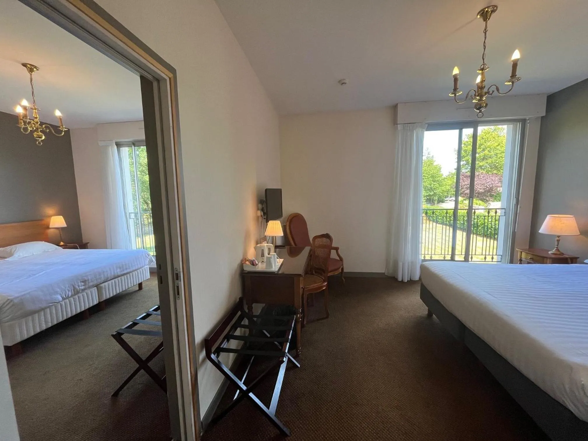 Bed in Hôtel de la Marine