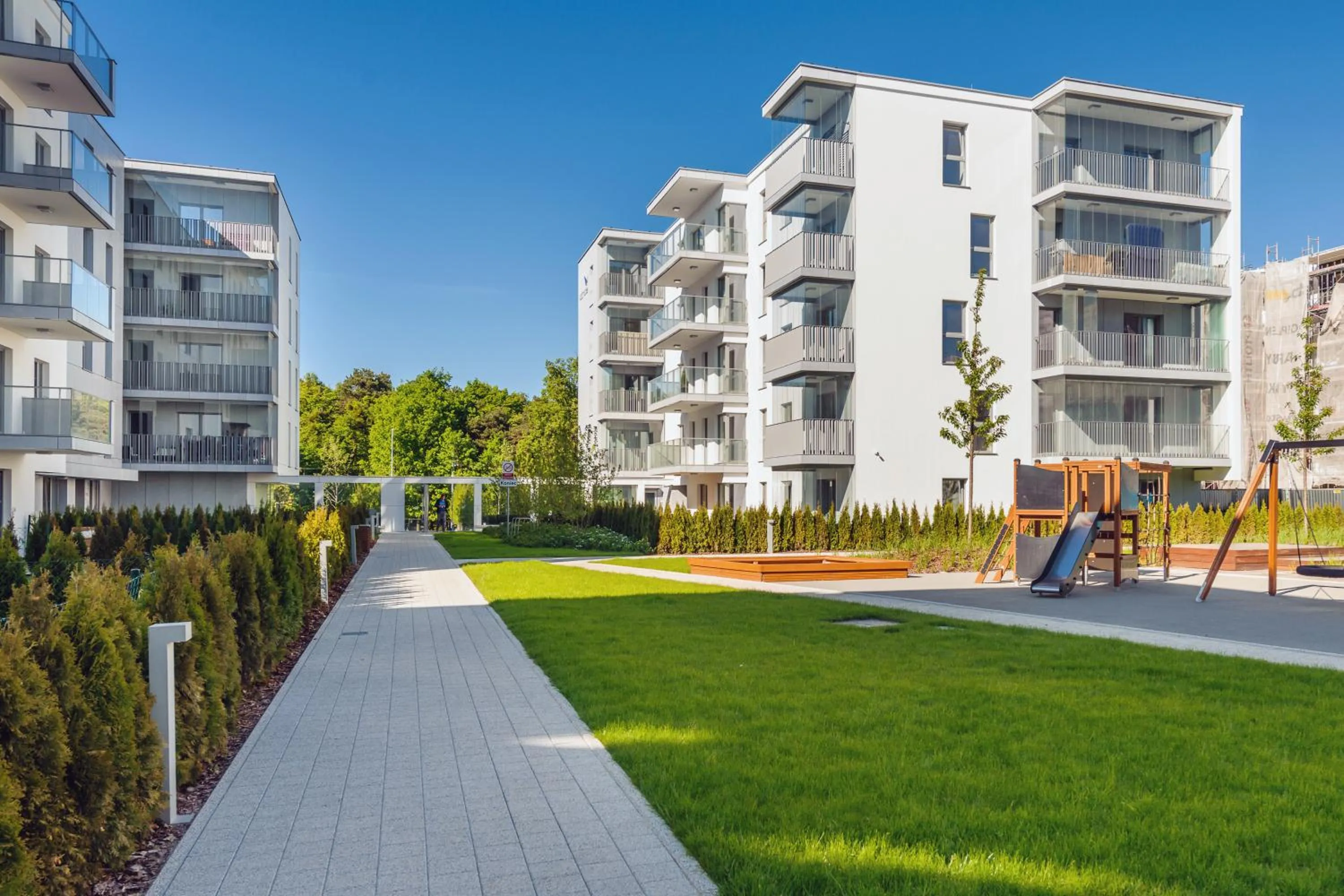 Property building in Nadmorze, Sun & Snow