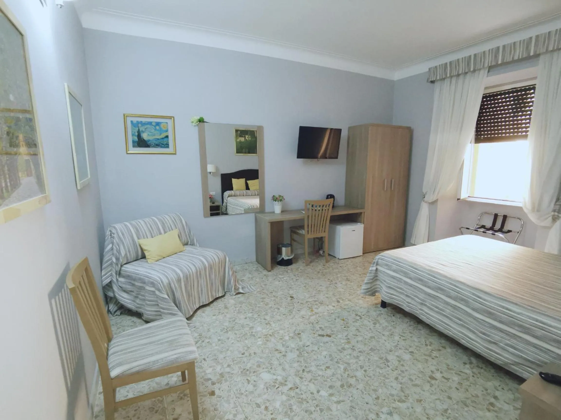 Spring, Bed in St. Anthony Guest House