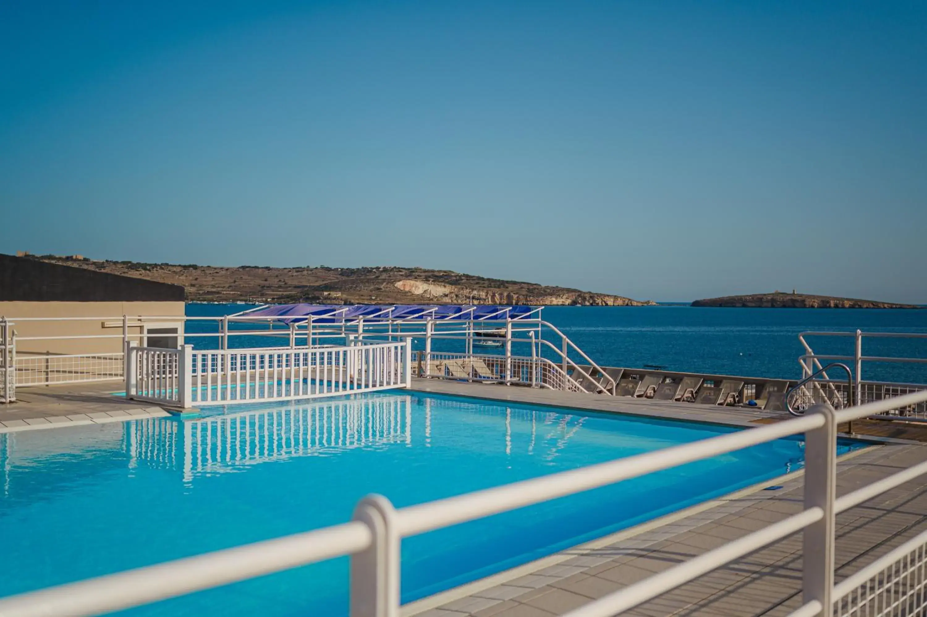 Property building in Gillieru Harbour Hotel Property building in Gillieru Harbour Hotel