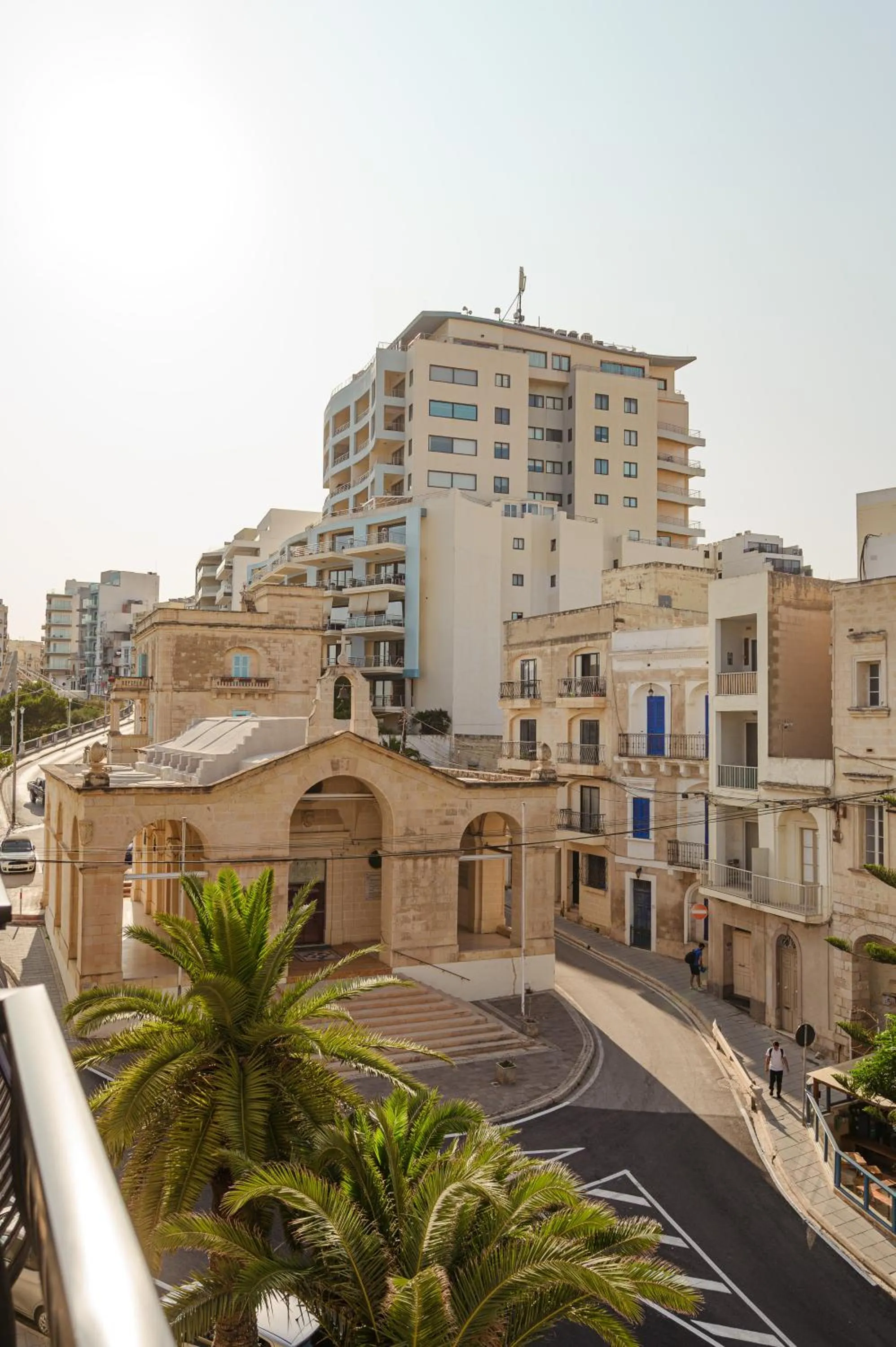 Street view in Gillieru Harbour Hotel