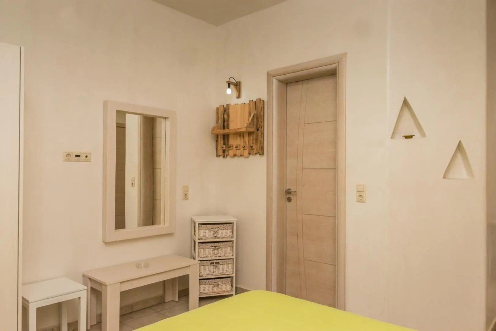 Photo of the whole room, Bed in Hotel Sunshine Matala