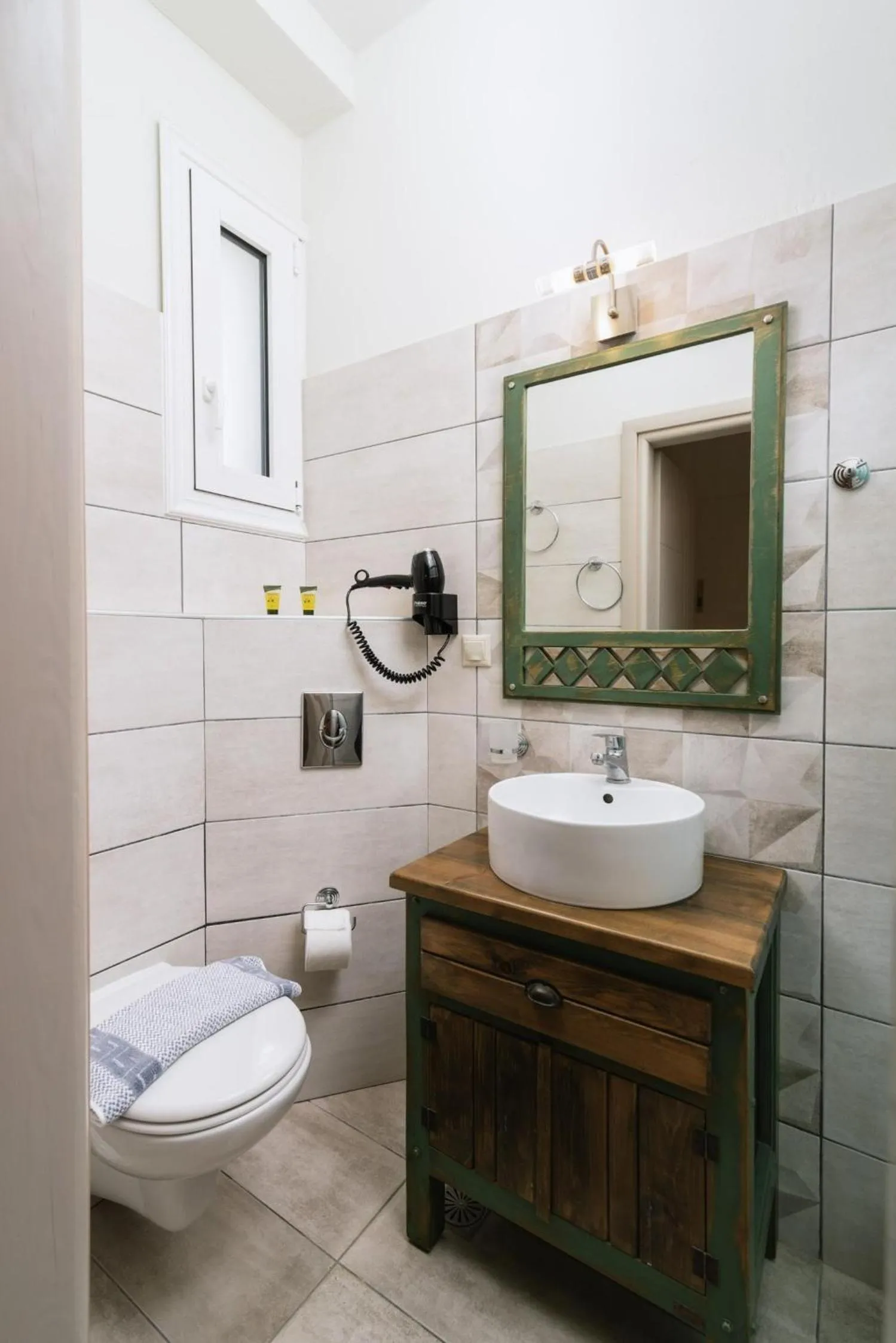 Toilet in Hotel Sunshine Matala
