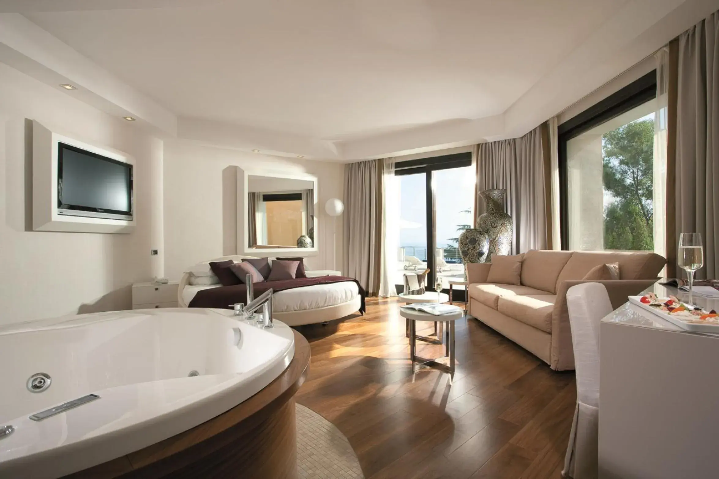 Day, Bed in Relais Paradiso Day, Bed in Relais Paradiso