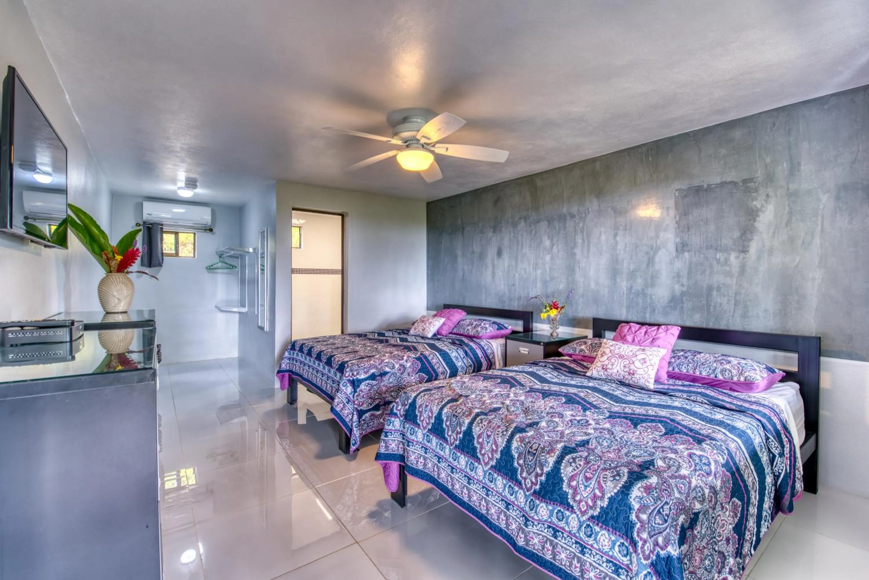 Bed in Hotel Casa Conley Del Mar