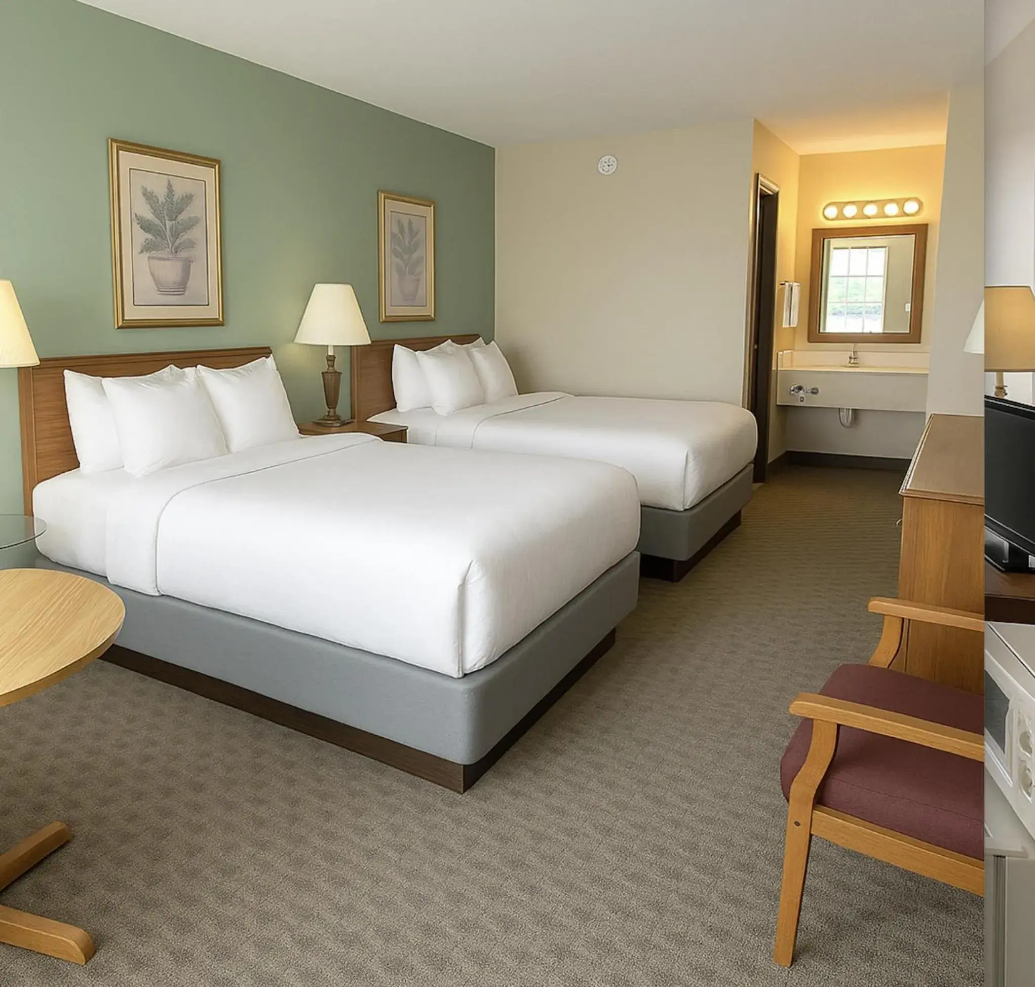 Bedroom in Great Lakes Inn Mackinaw City Bedroom in Great Lakes Inn Mackinaw City