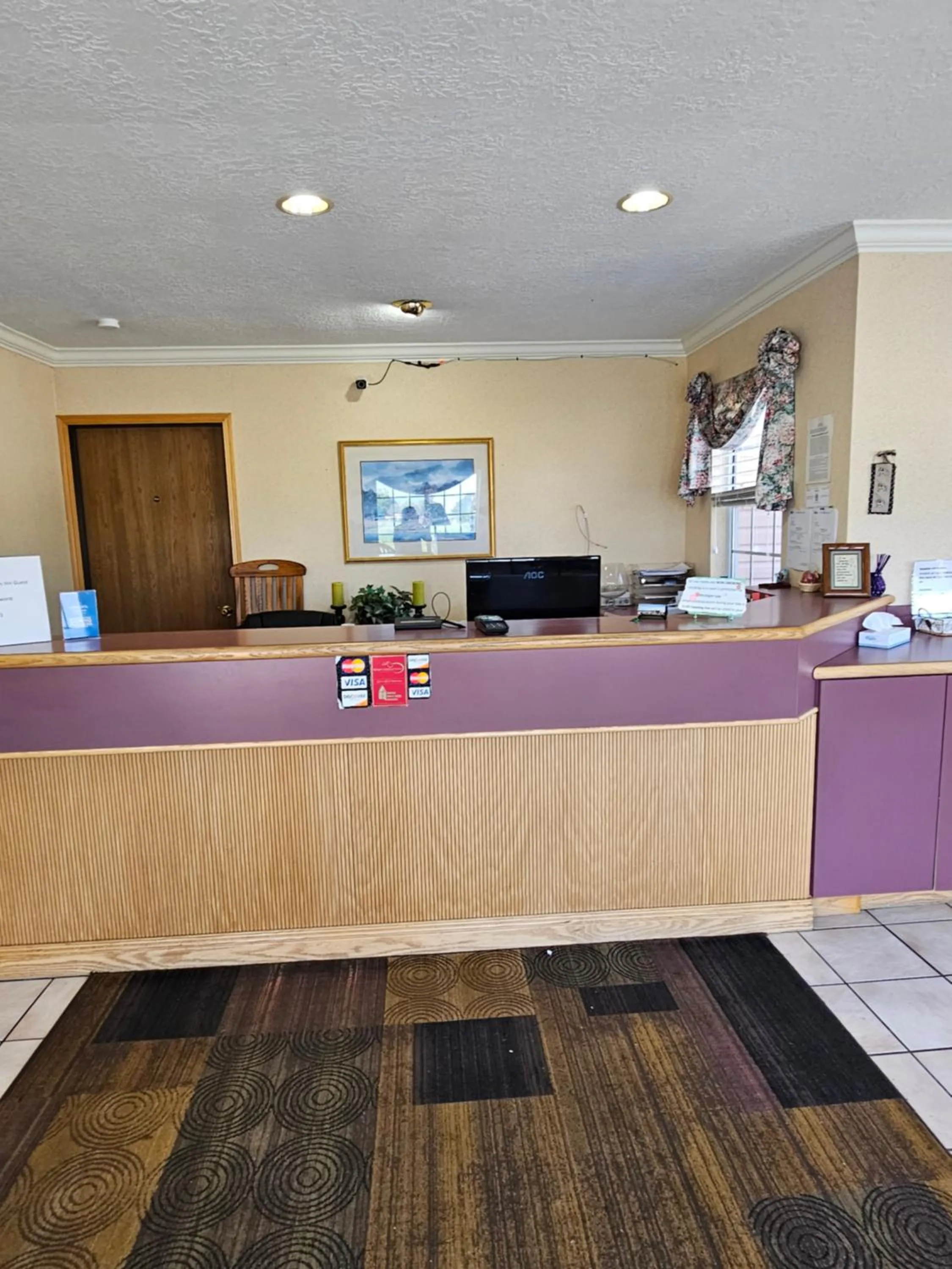 Lobby or reception in Great Lakes Inn Mackinaw City