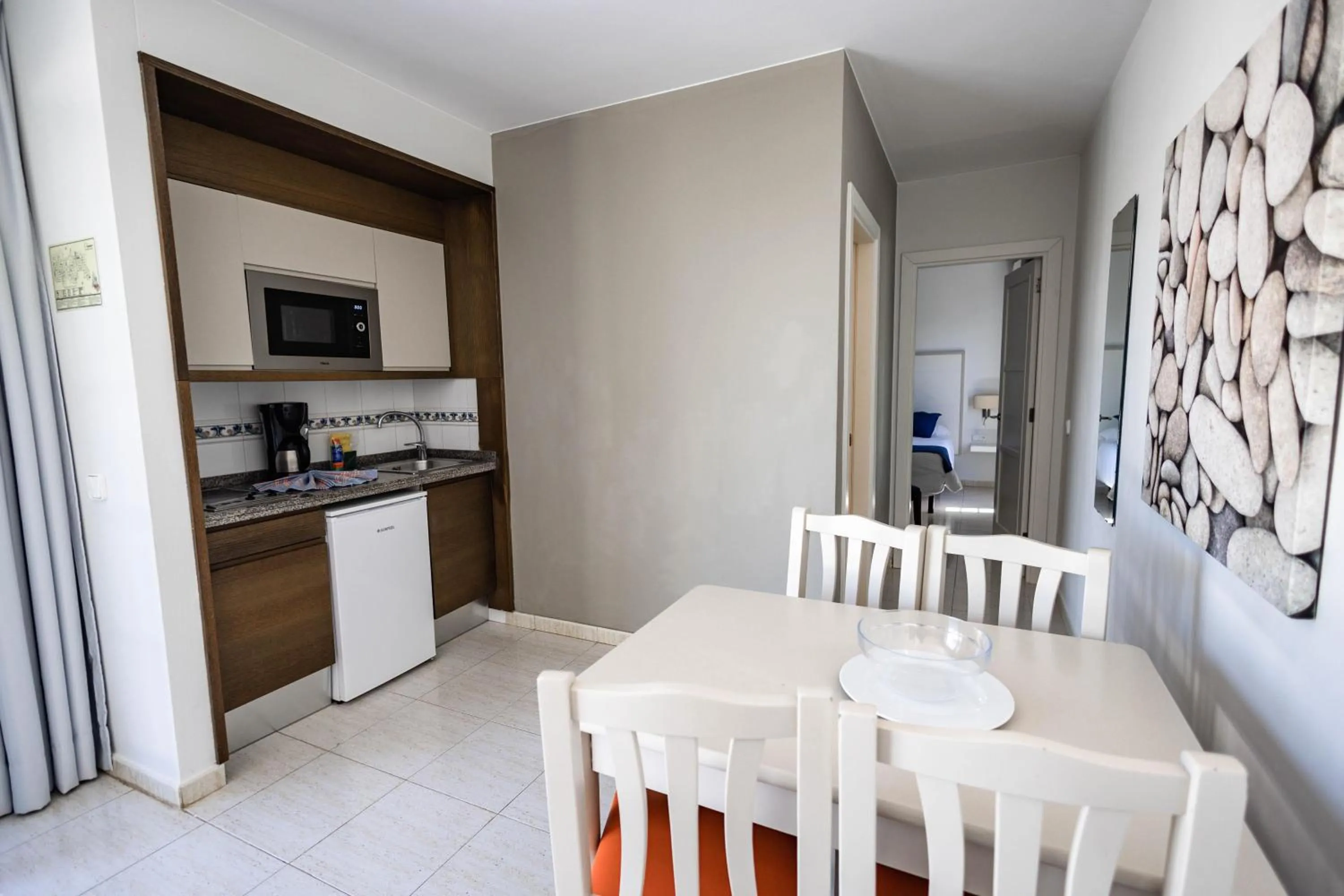 Photo of the whole room in Caybeach Sun