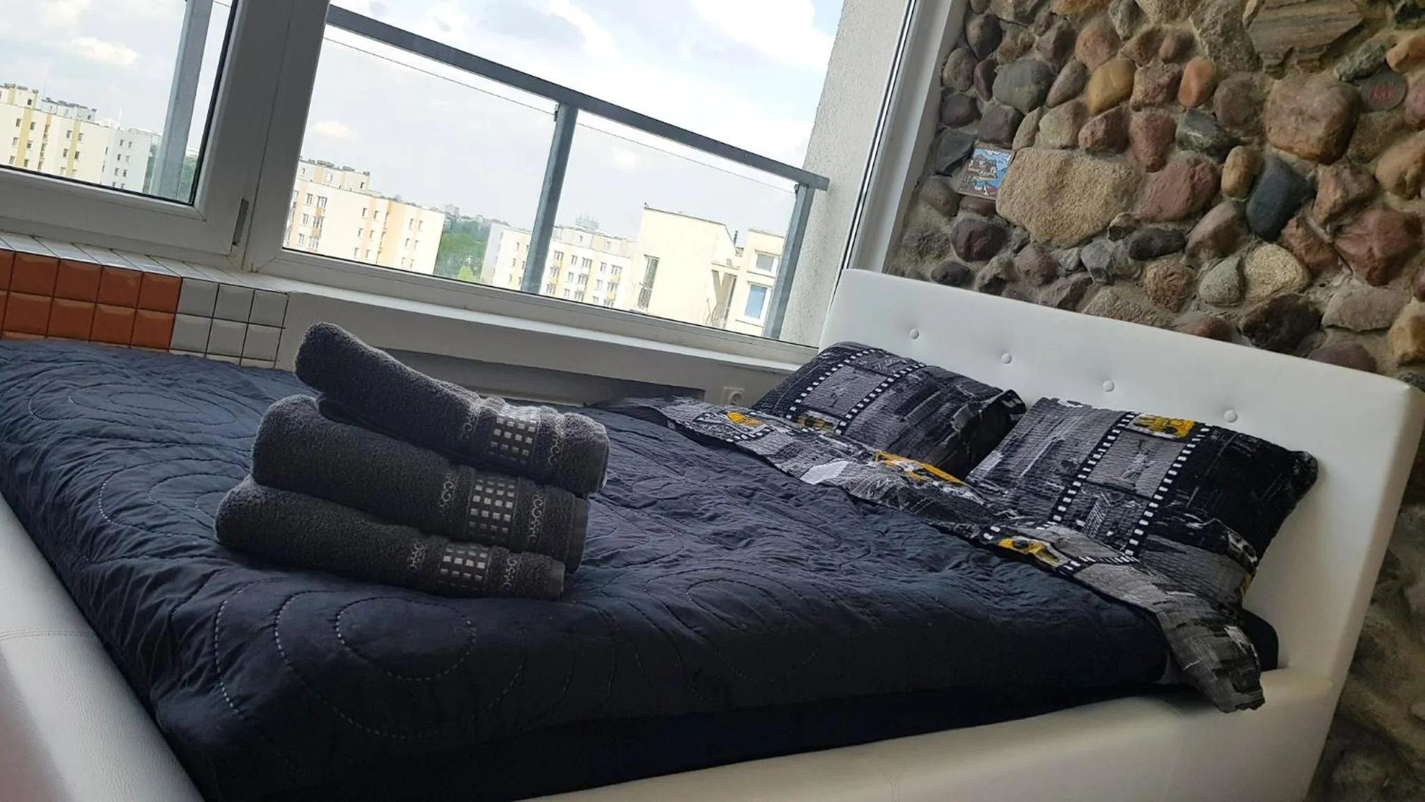 Bed in Walk distance to mokotow business park