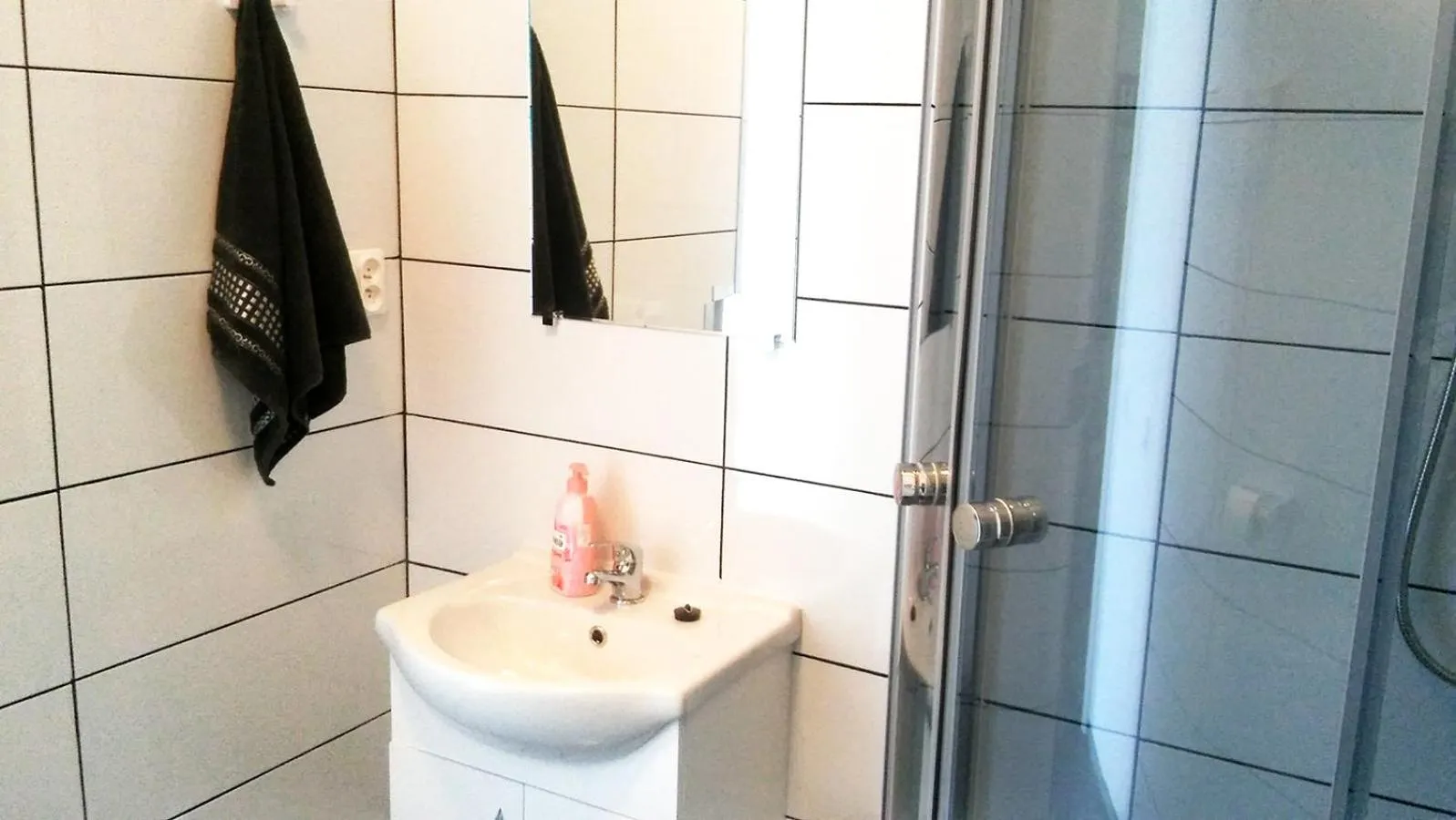 Walk distance to mokotow business park