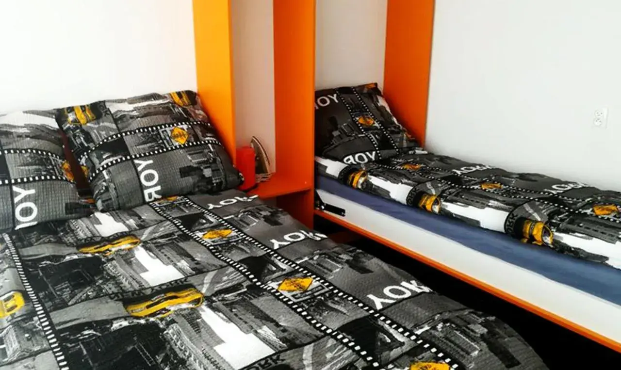 Studio Apartment in Walk distance to mokotow business park Studio Apartment in Walk distance to mokotow business park